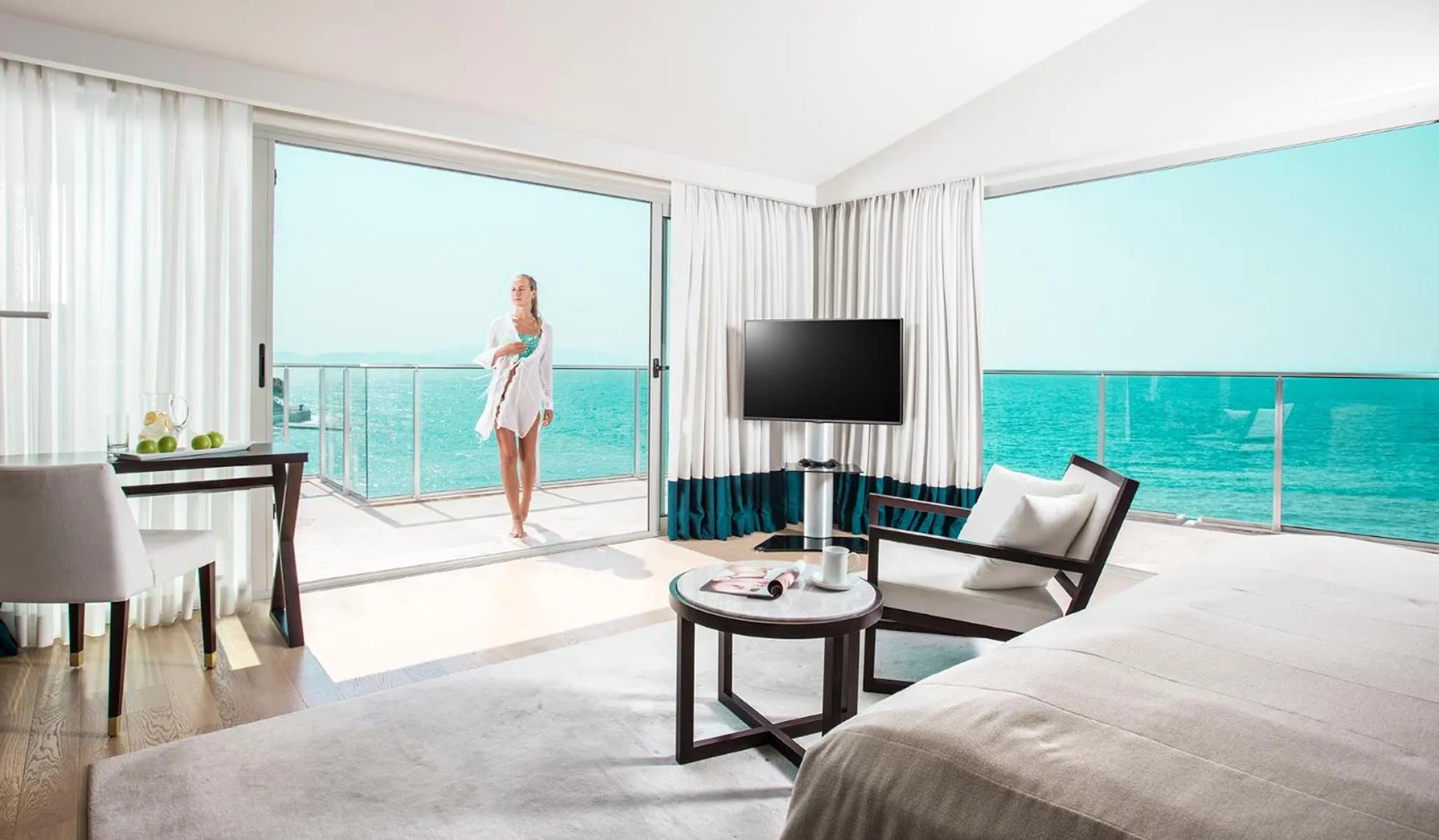 Corner Suite in Charisma De Luxe Hotel