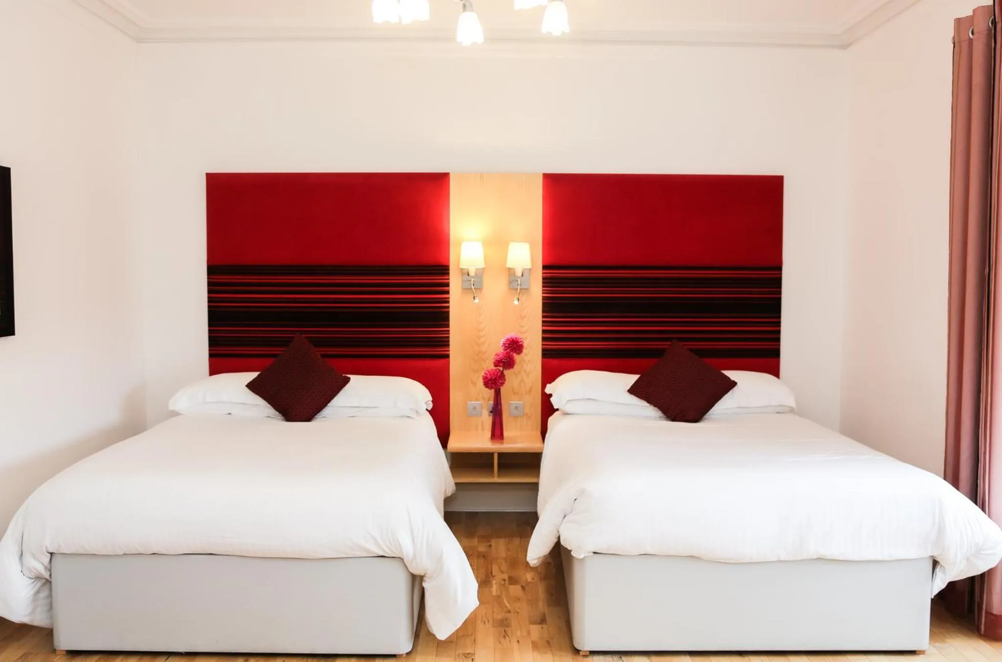 Club Twin Room in ClubHouse B& B