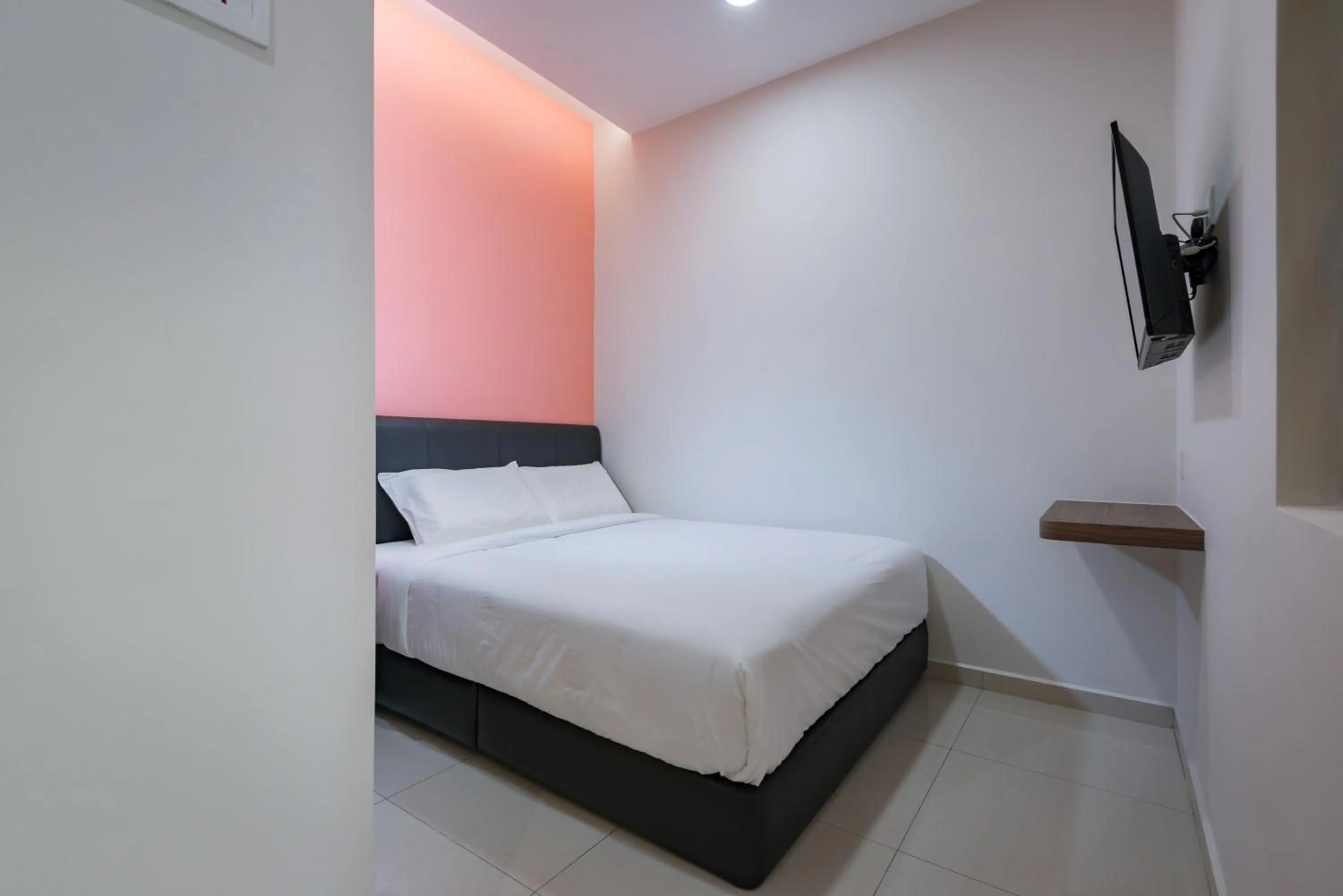 Double Room with Private Bathroom in G3 HOUSE