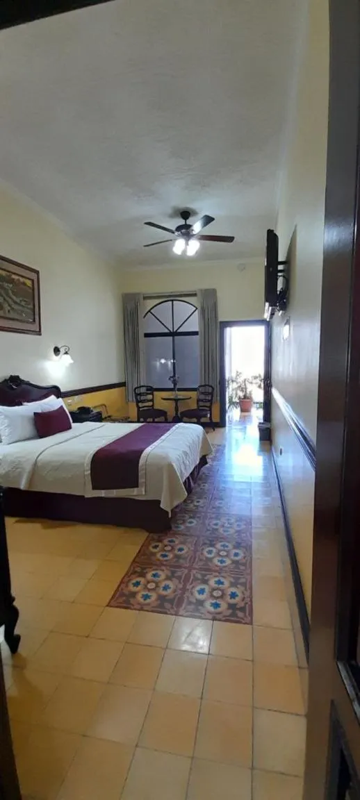 Superior Queen Room in Hotel Santo Tomas / Historical Property