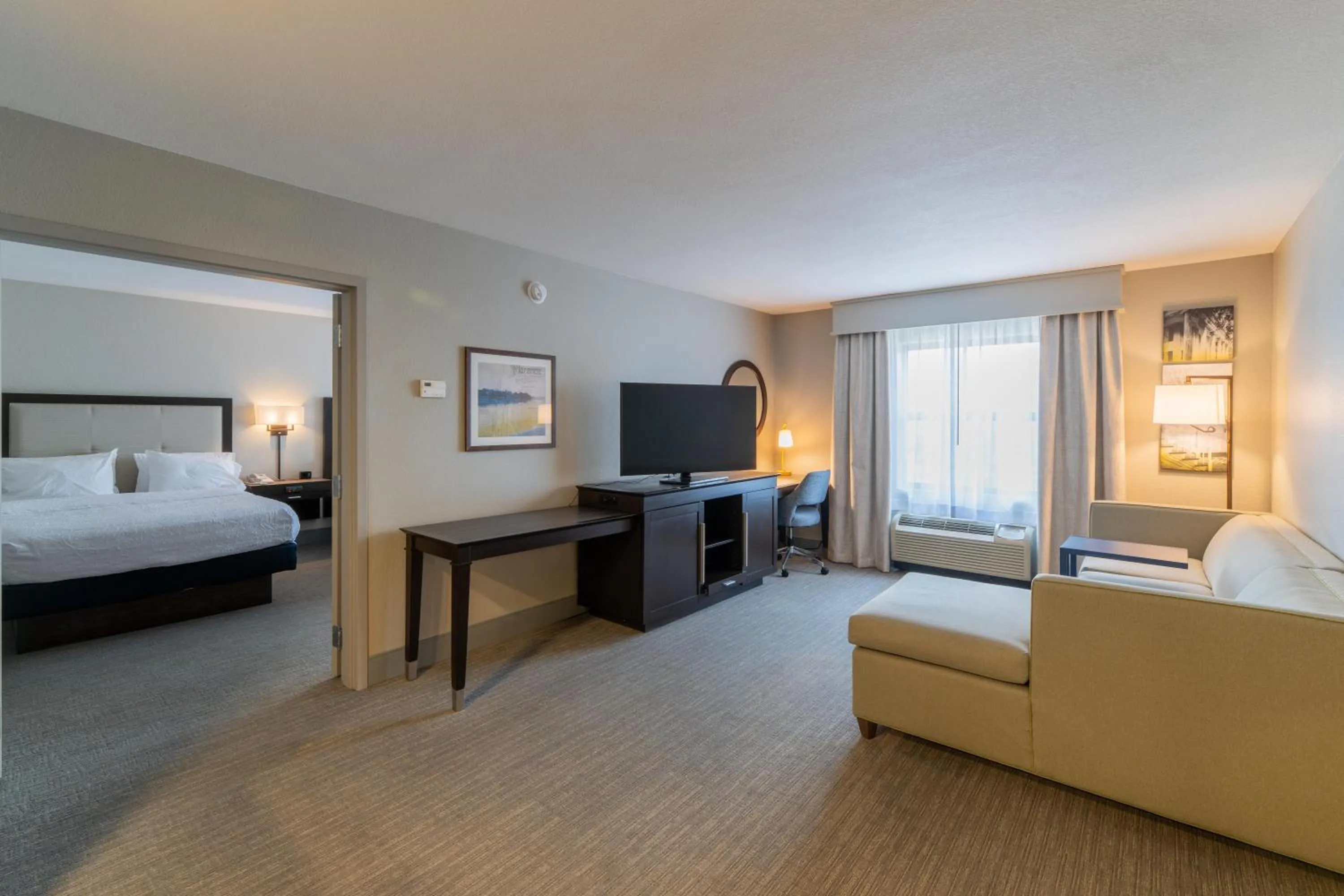 One-Bedroom Suite with Two Queen Beds and Sofa Bed in Hampton Inn & Suites-Florence Downtown