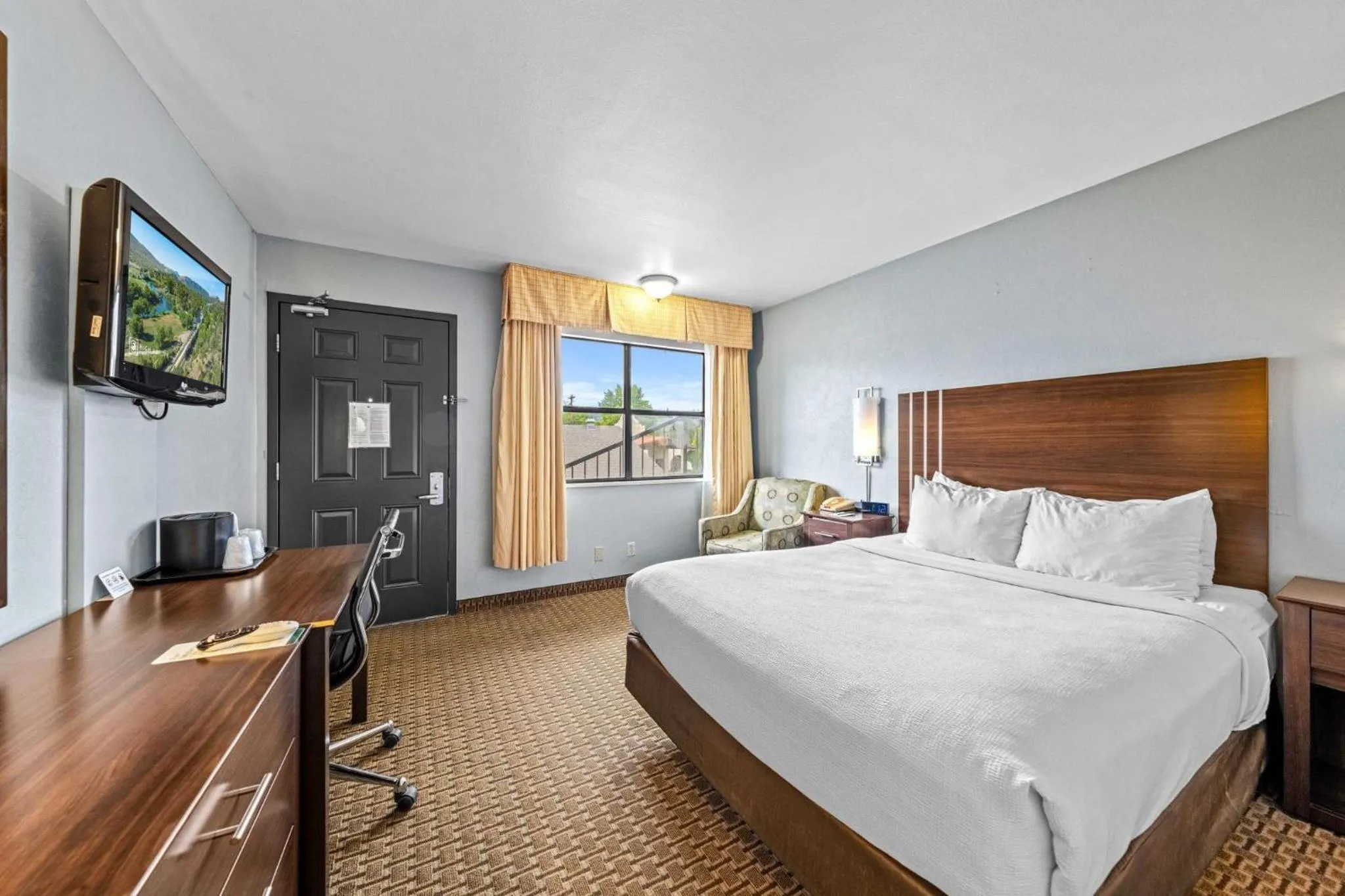 Standard King Room in Quality Inn Durango