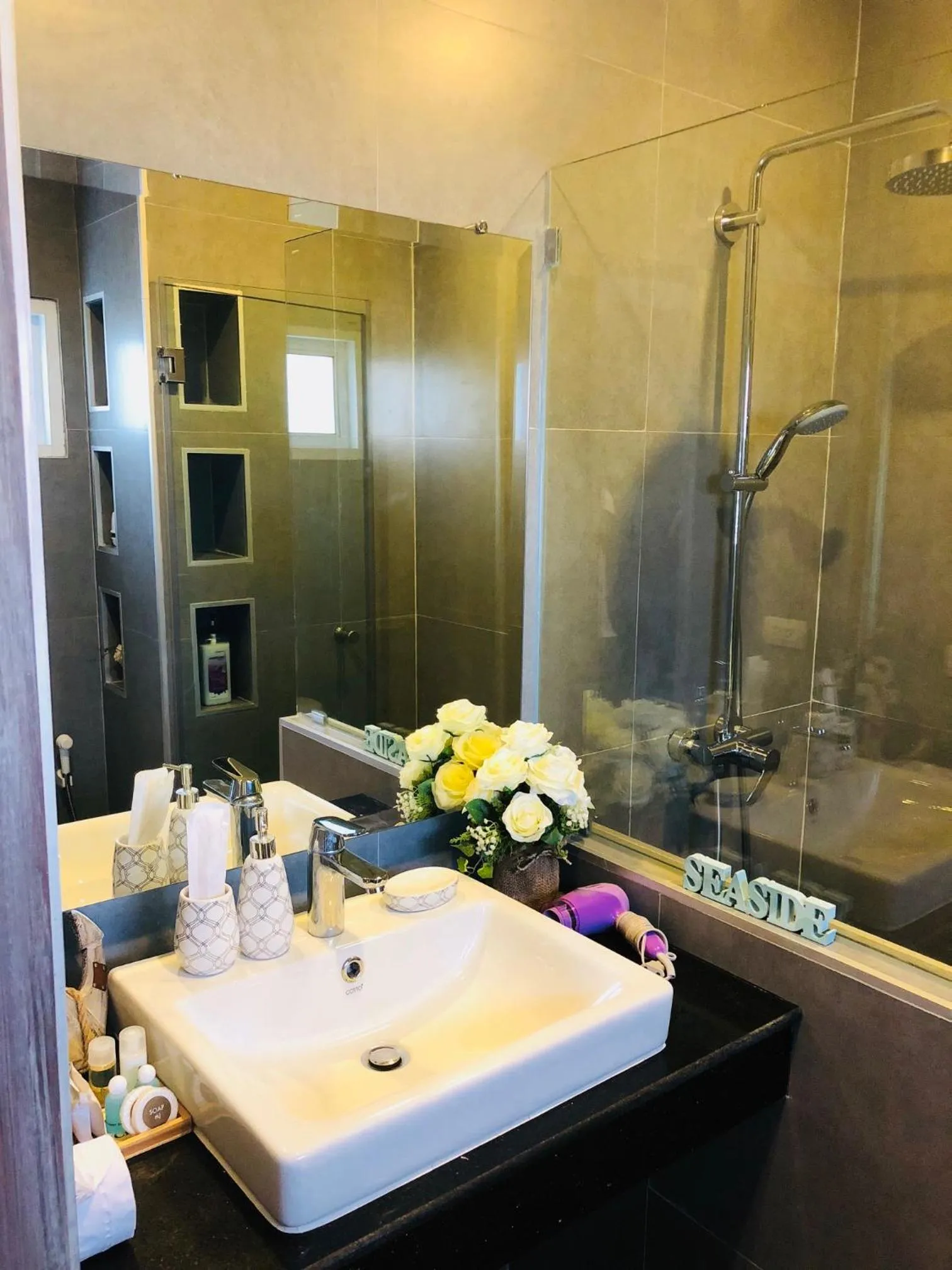 Deluxe Room in Surf and Sand Resort