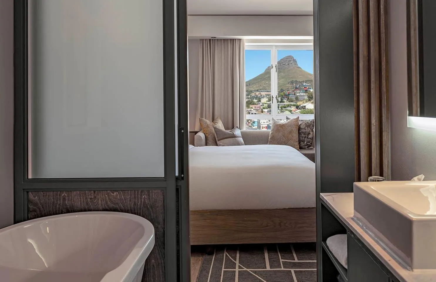 Twin Room - single occupancy in Hyatt Regency Cape Town