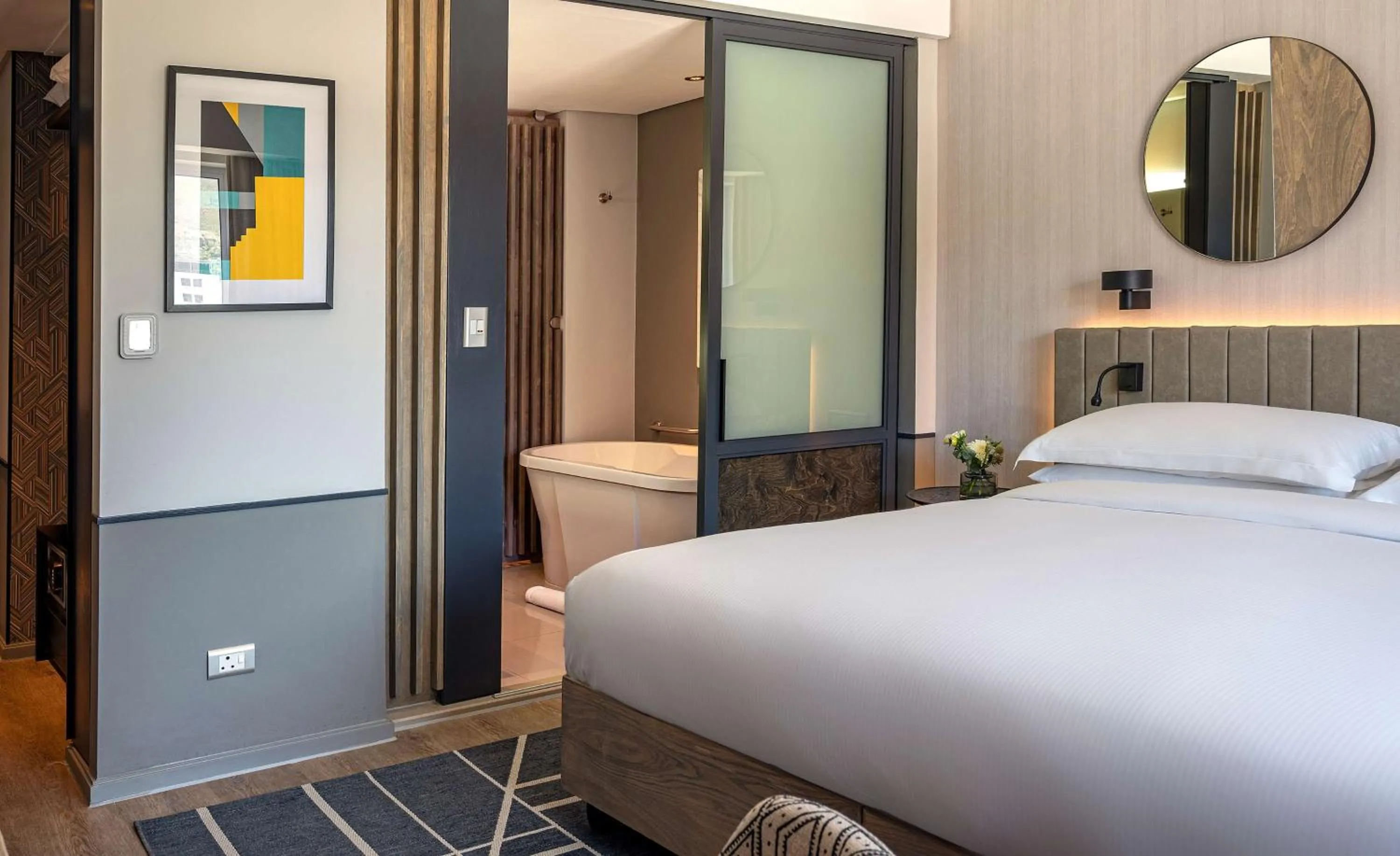 King Room - single occupancy in Hyatt Regency Cape Town