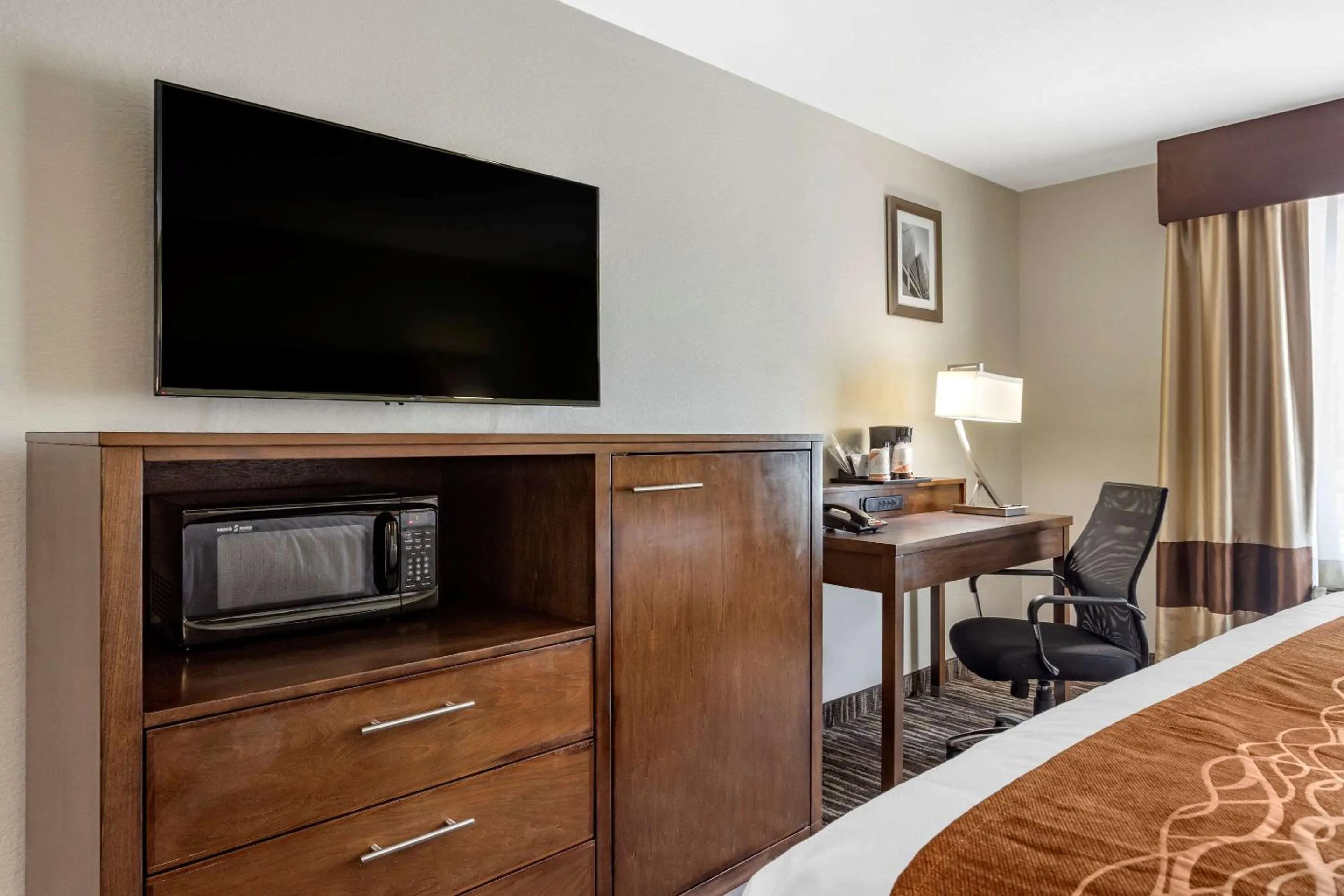 Standard King Room - Non-Smoking  in Comfort Inn & Suites North Little Rock JFK Blvd
