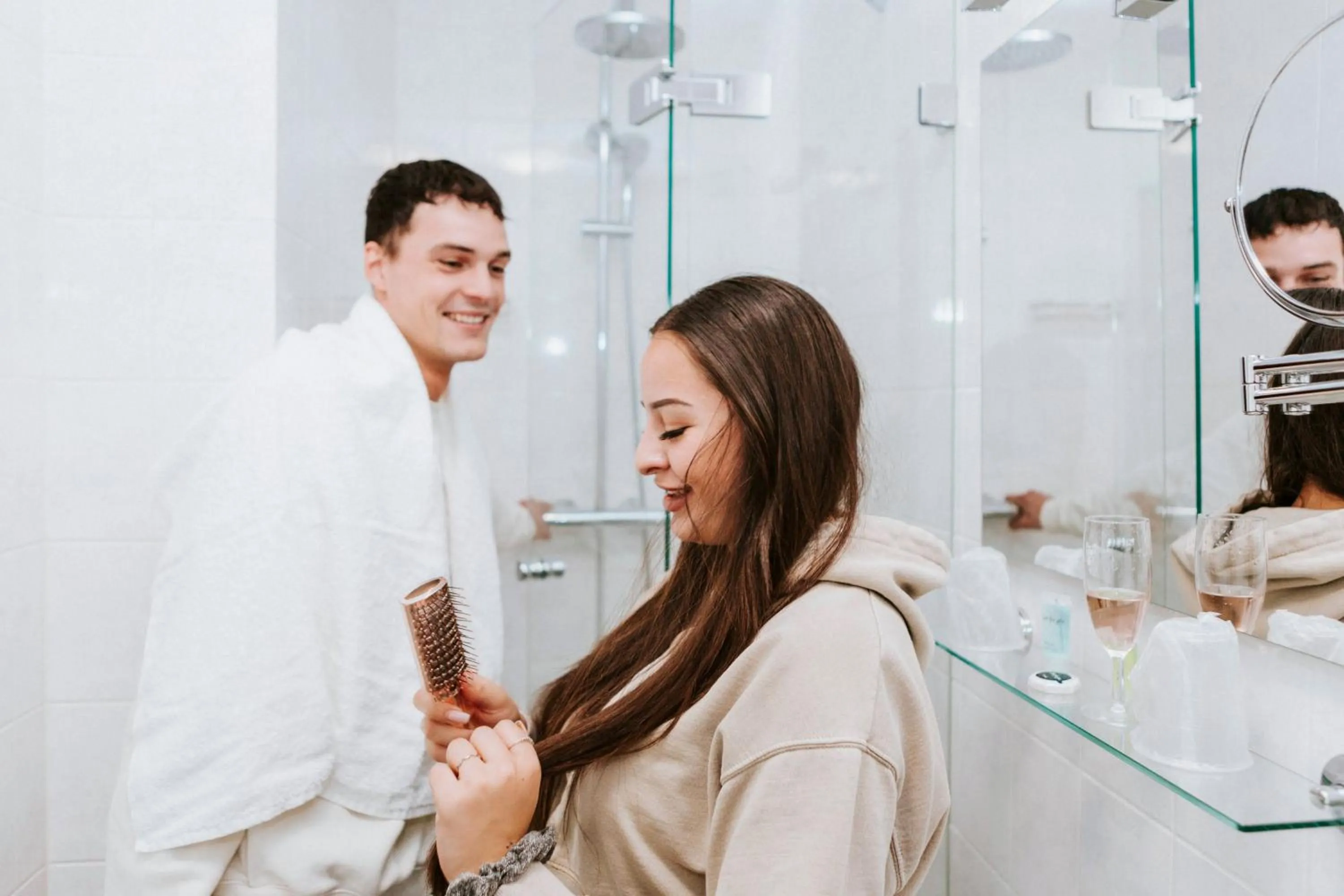 King Room with City View in Rotterdam Teleport Hotel