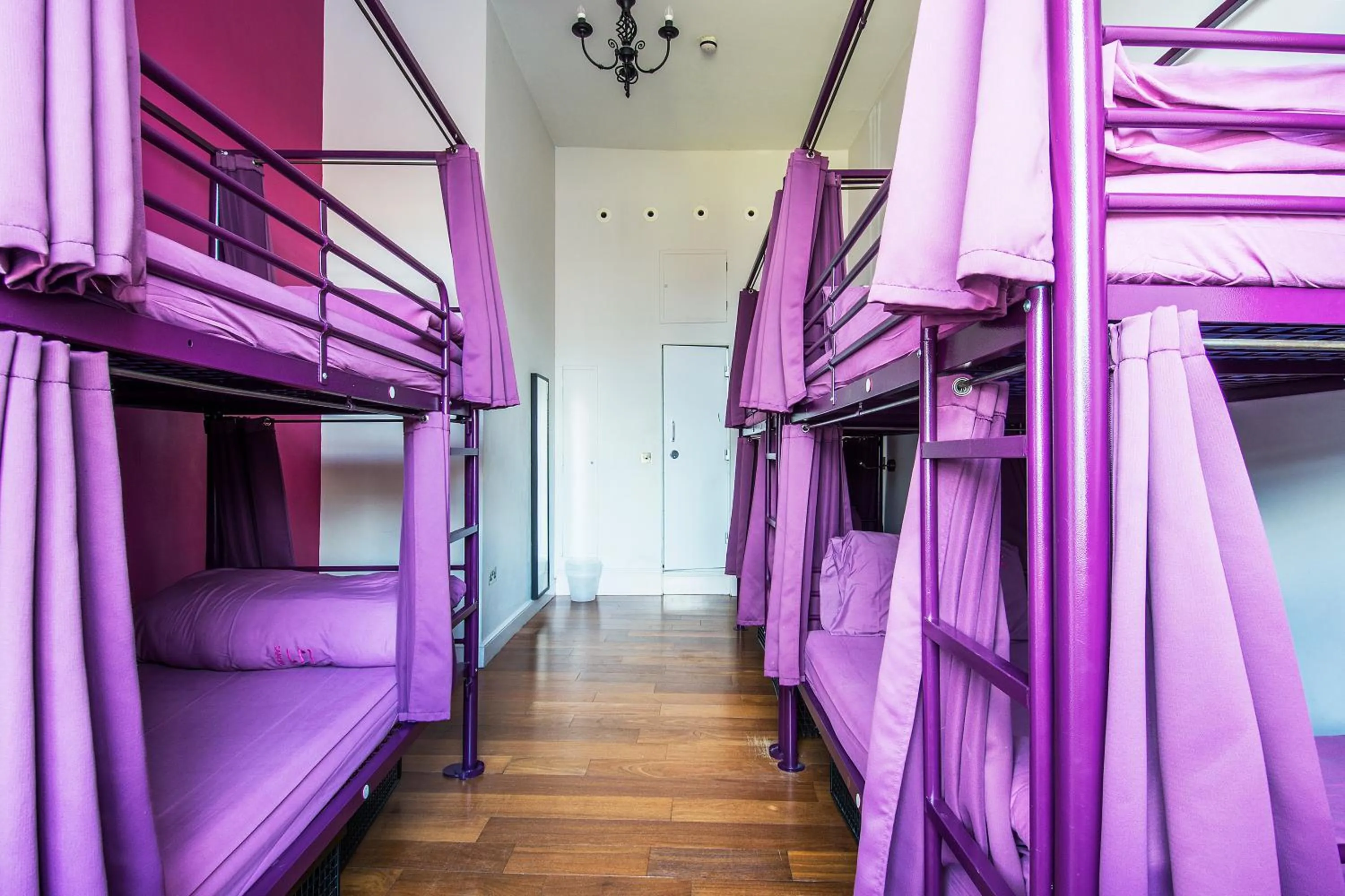 6-Bed Private Room Ensuite in Safestay York Micklegate