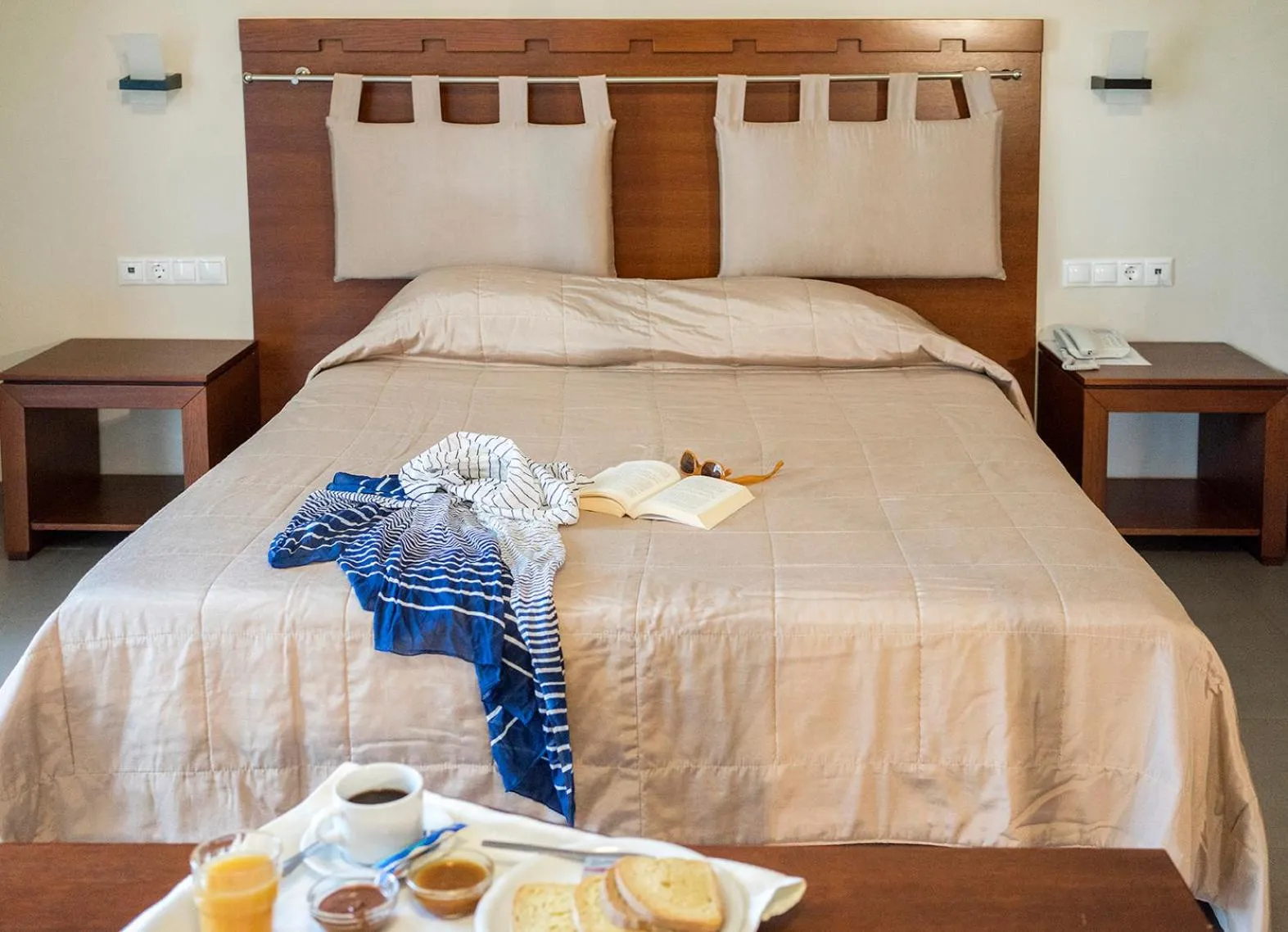 Junior Suite with Sea View in Kymi Palace