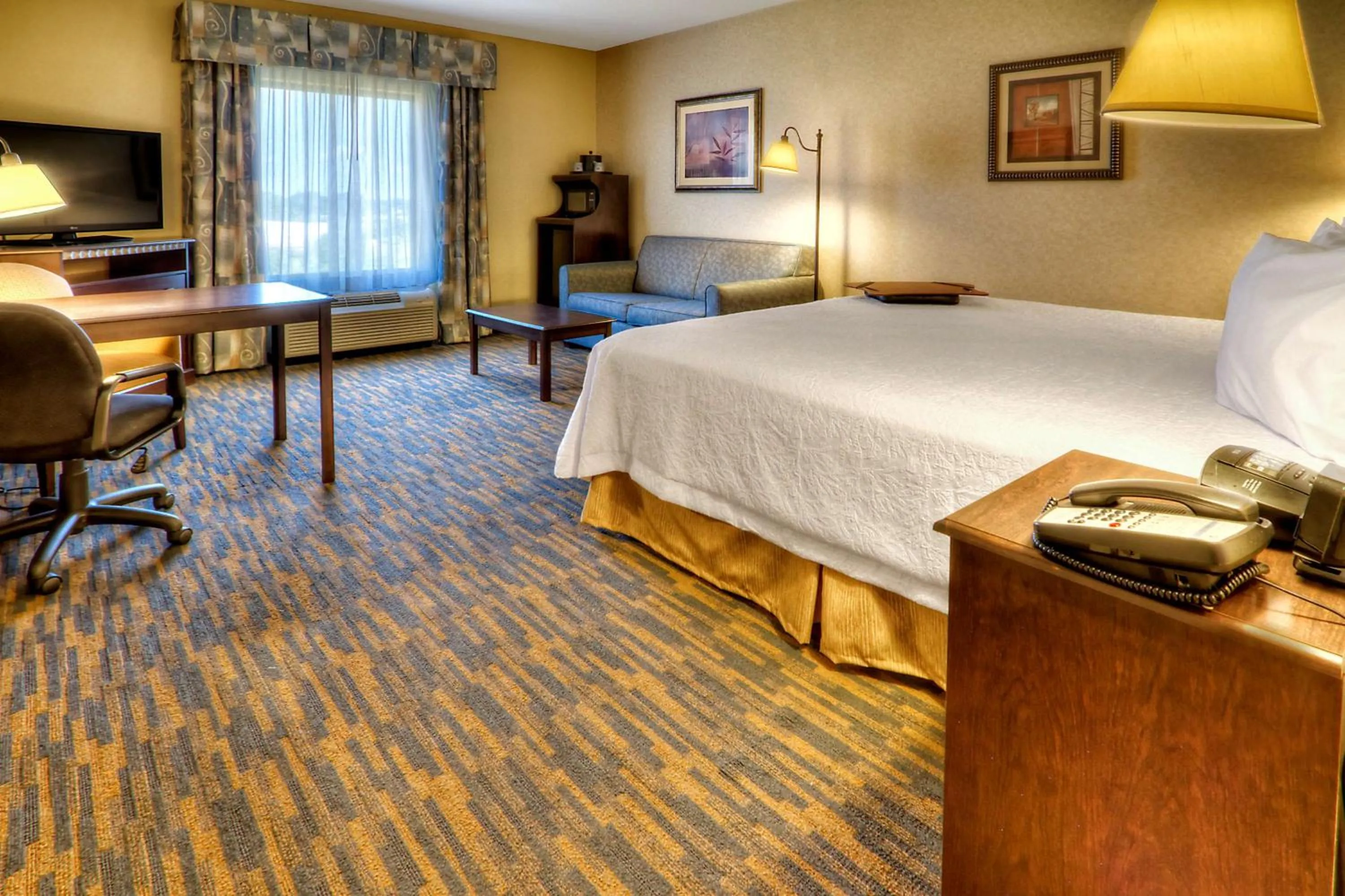 King Room with Sofa Bed and Study - Non-Smoking in Hampton Inn Roanoke Rapids