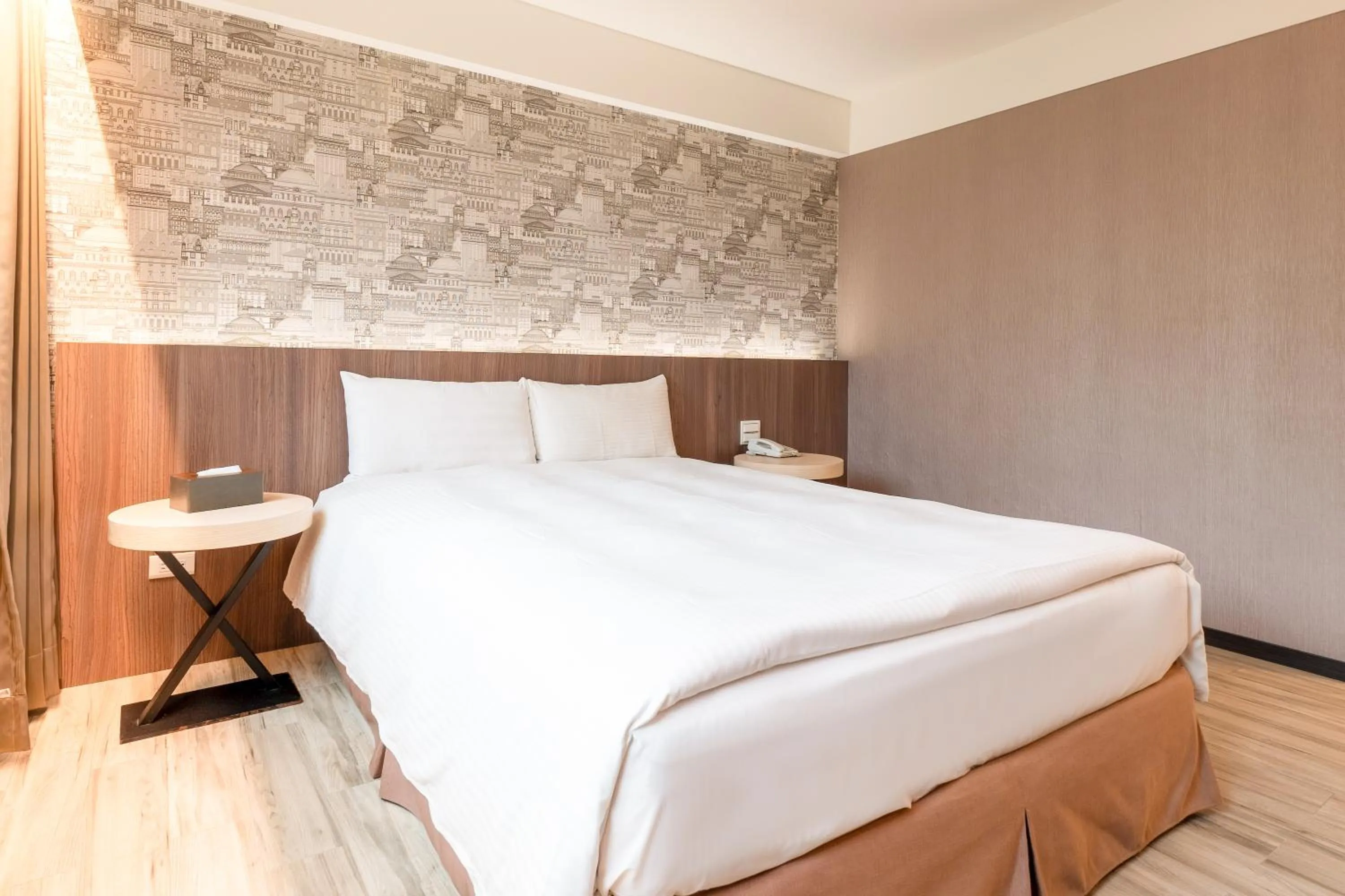 Deluxe Suite in Guide Hotel Taipei Fuxing North