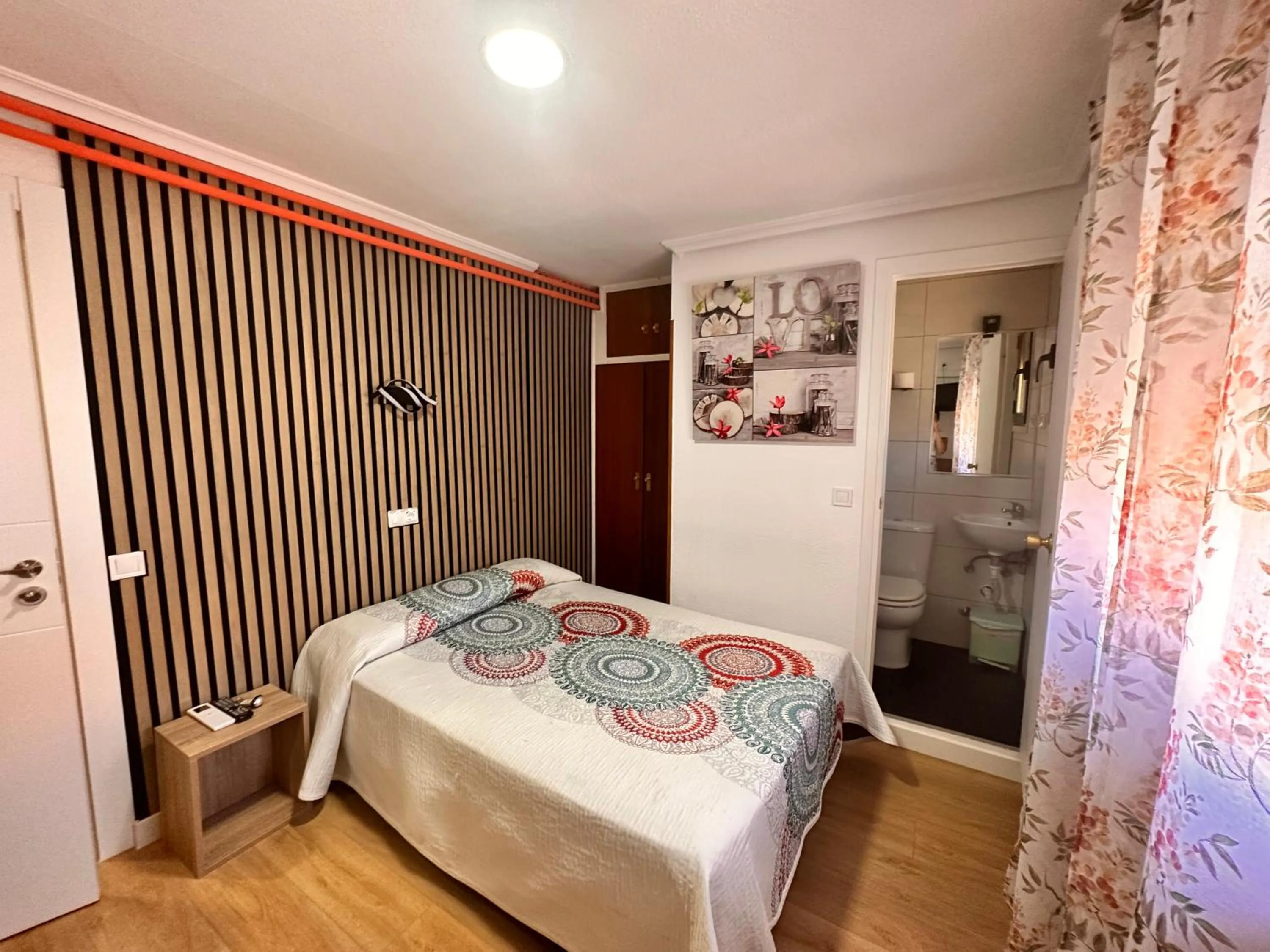 Single Room in Hostal Rober