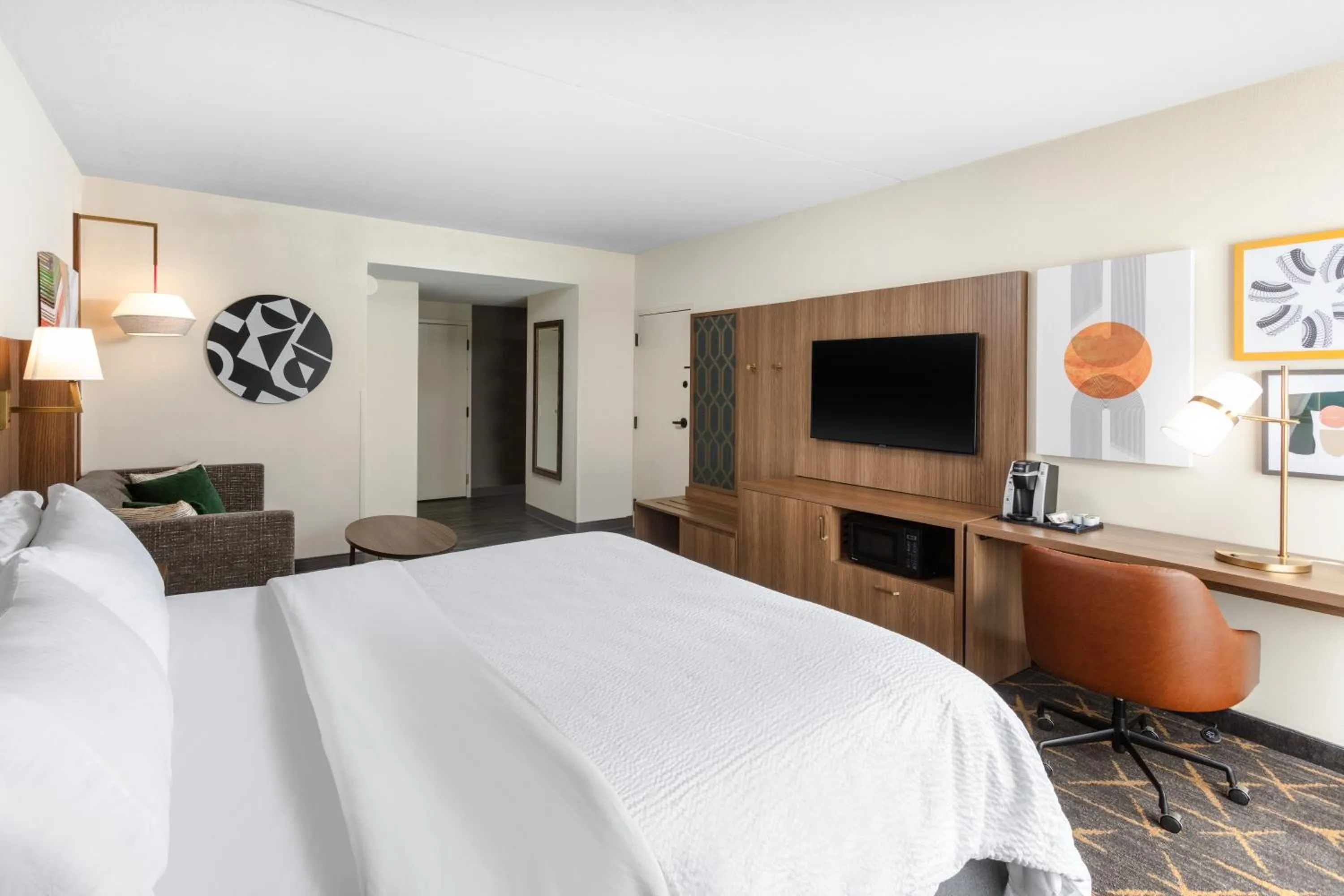 Standard King Room in Holiday Inn & Suites Springfield - I-44 by IHG