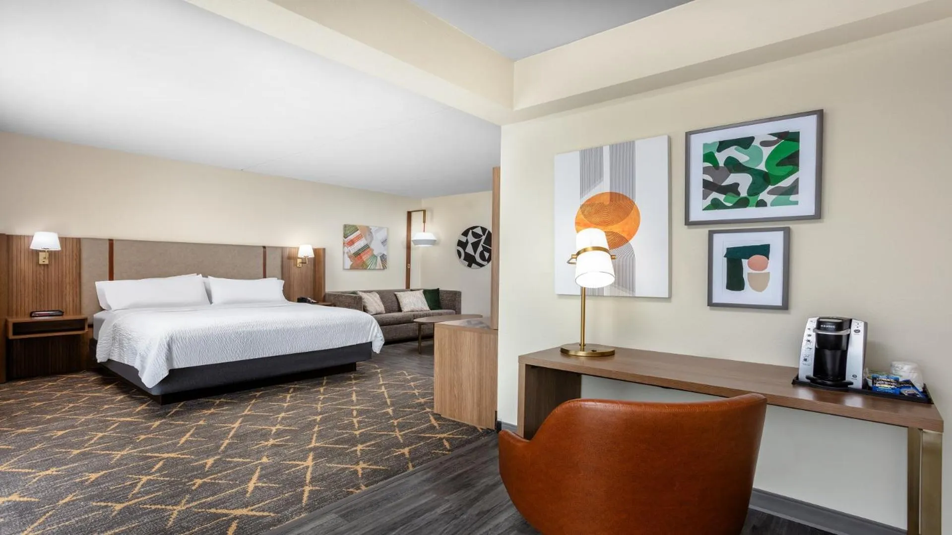 King Suite - Disability Access in Holiday Inn & Suites Springfield - I-44 by IHG