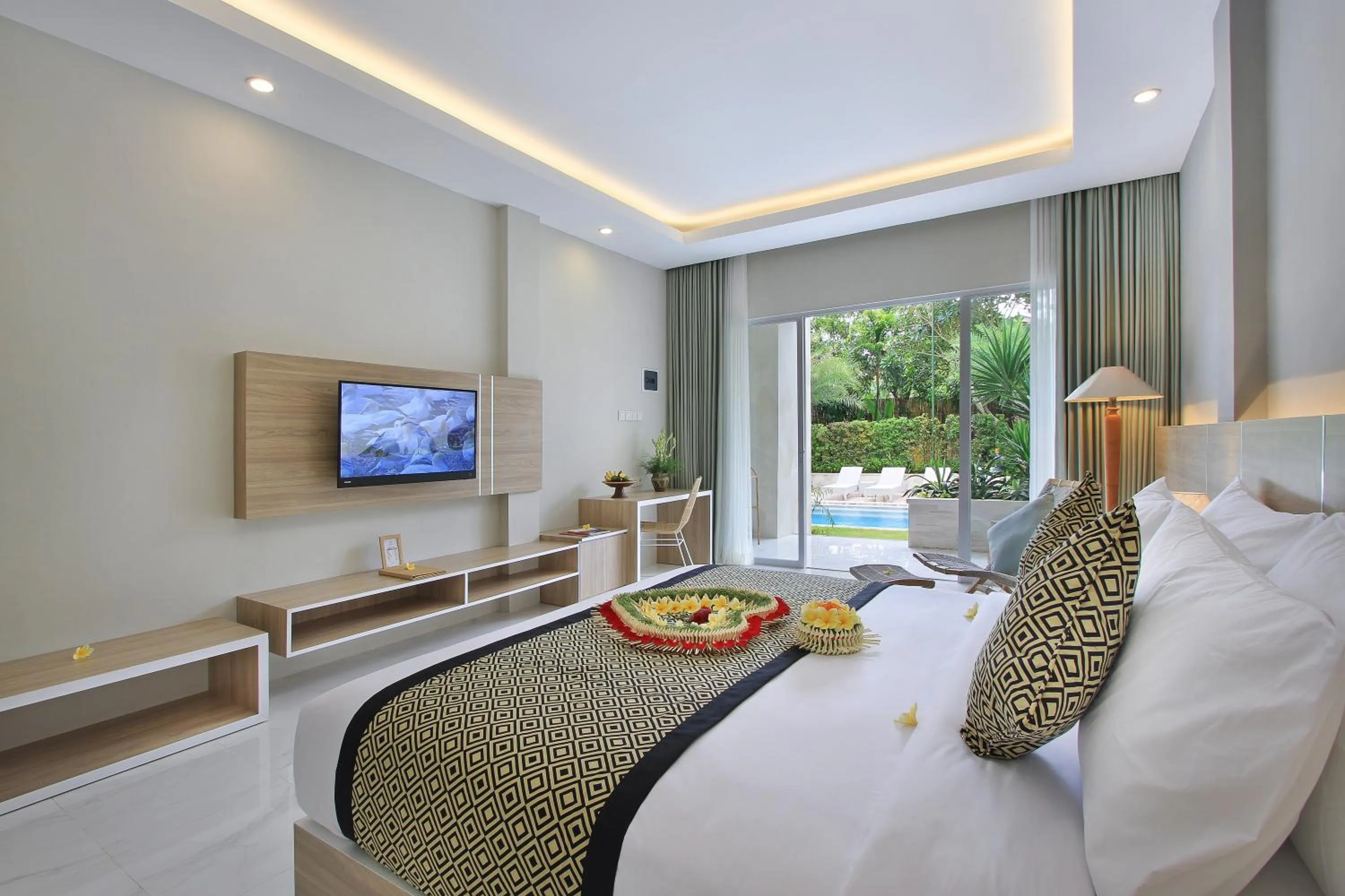 Deluxe Double Pool Access Room with Daily Afternoon Tea in Tapa Tepi Kali Canggu