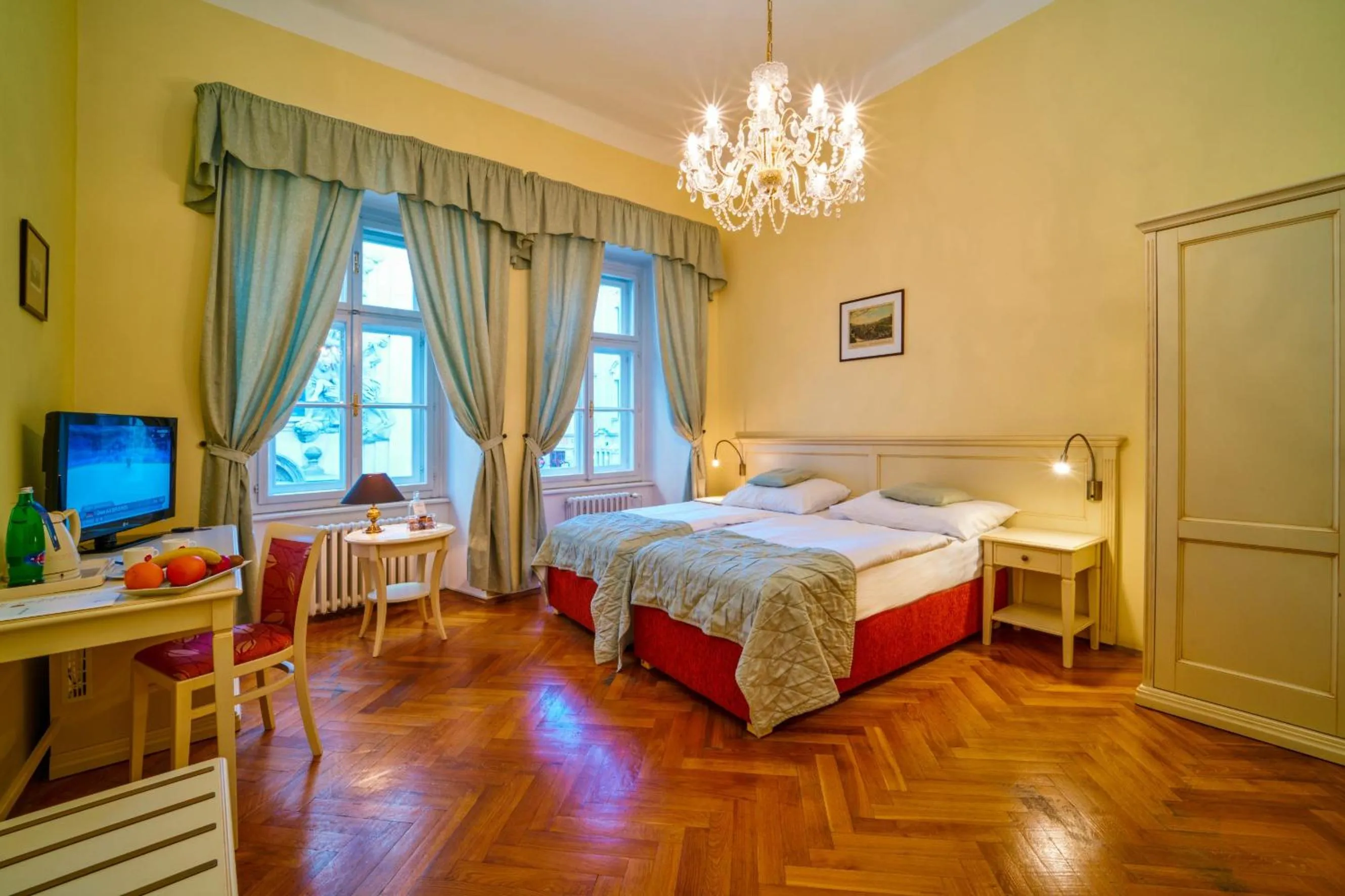 Single Room in Josephine Old Town Square Hotel - Czech Leading Hotels