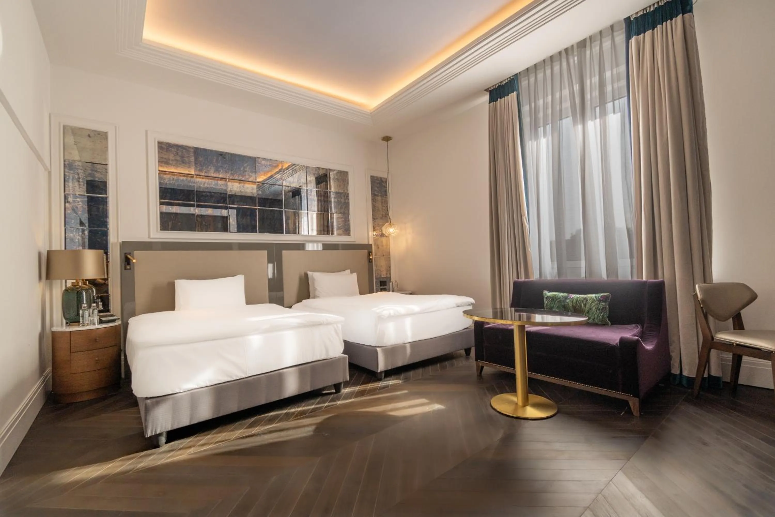 Deluxe Twin Room - single occupancy in Sofia Balkan Palace