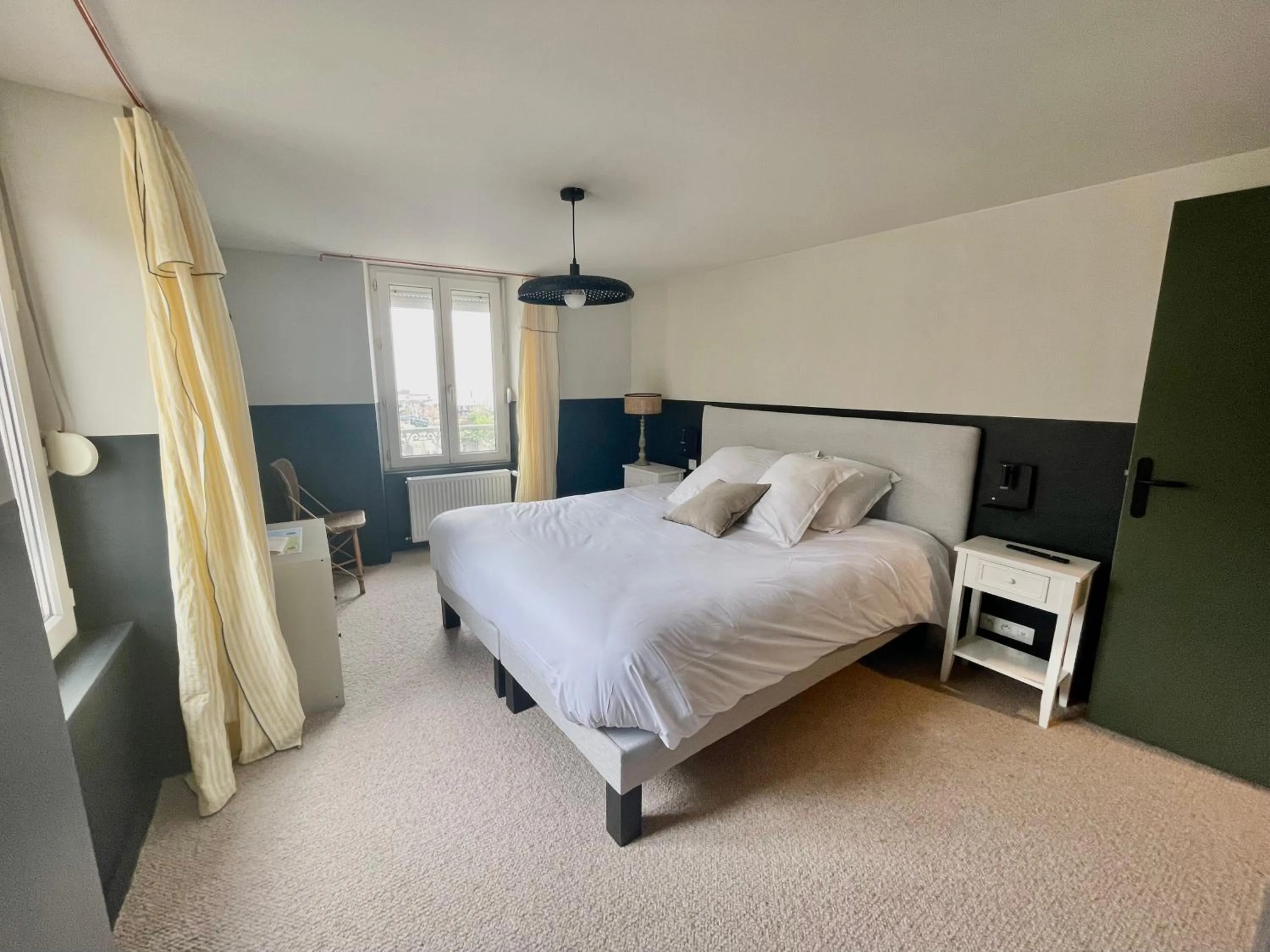 Deluxe Family Room in Beau Rivage Hôtel-Restaurant