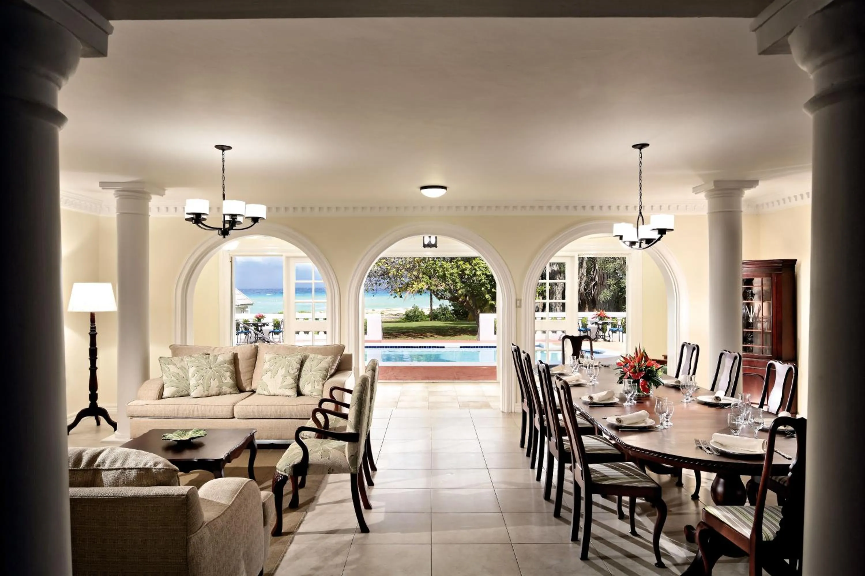 Six-Bedroom Villa Oceanfront in Half Moon