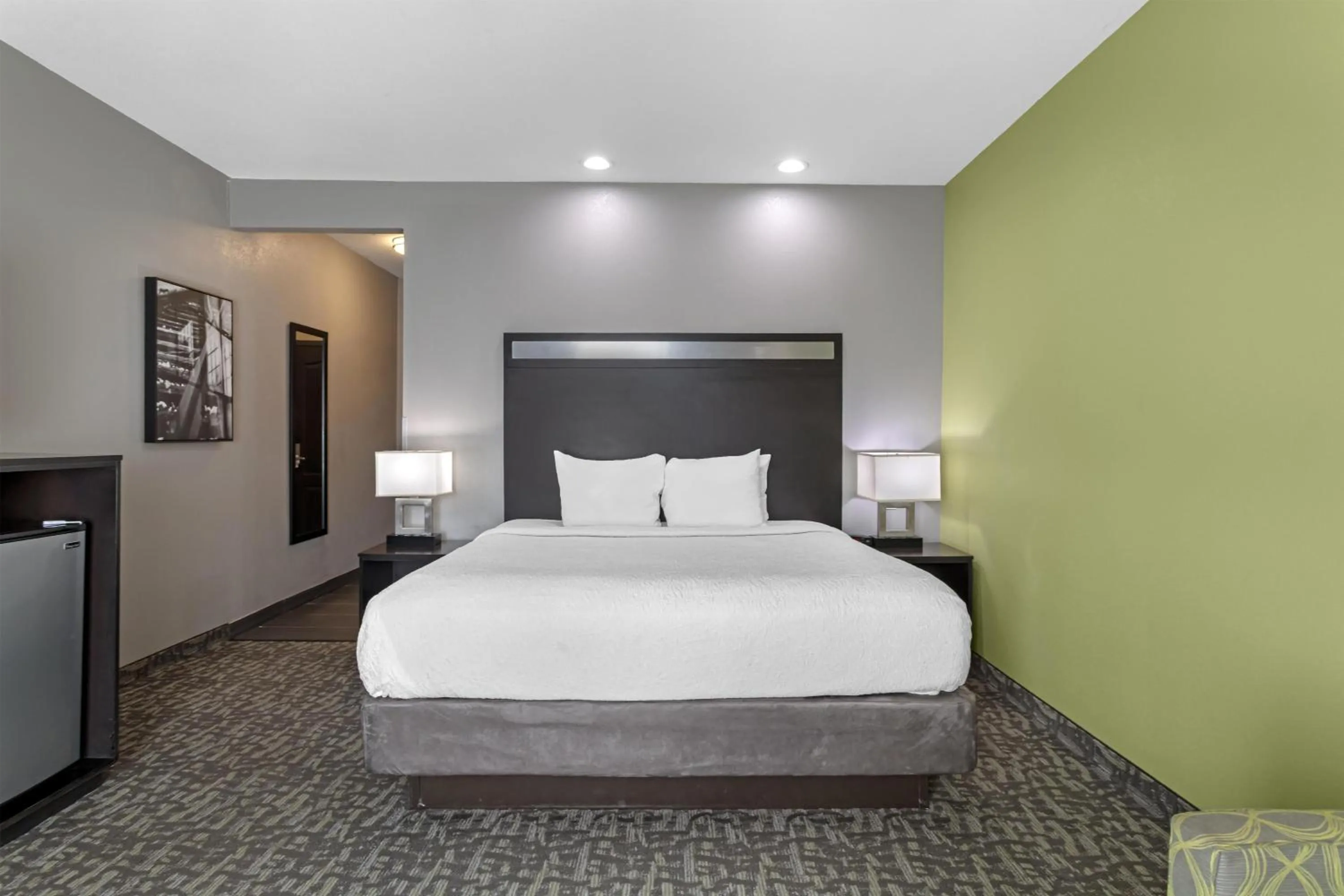 King Room in Best Western Plus Bay City Inn & Suites