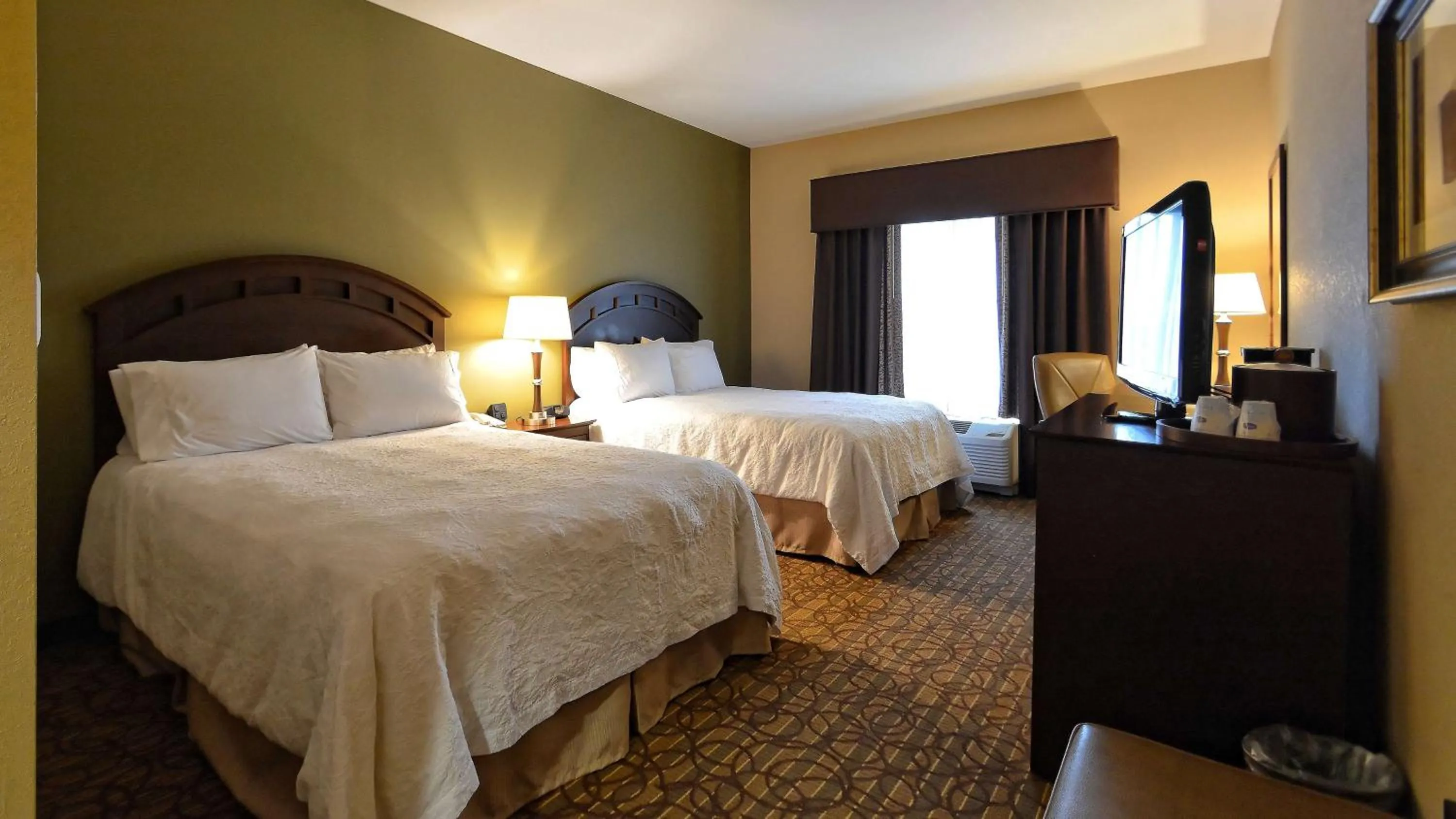 Room with Two Queen Beds - Non-Smoking in Hampton Inn Geneseo