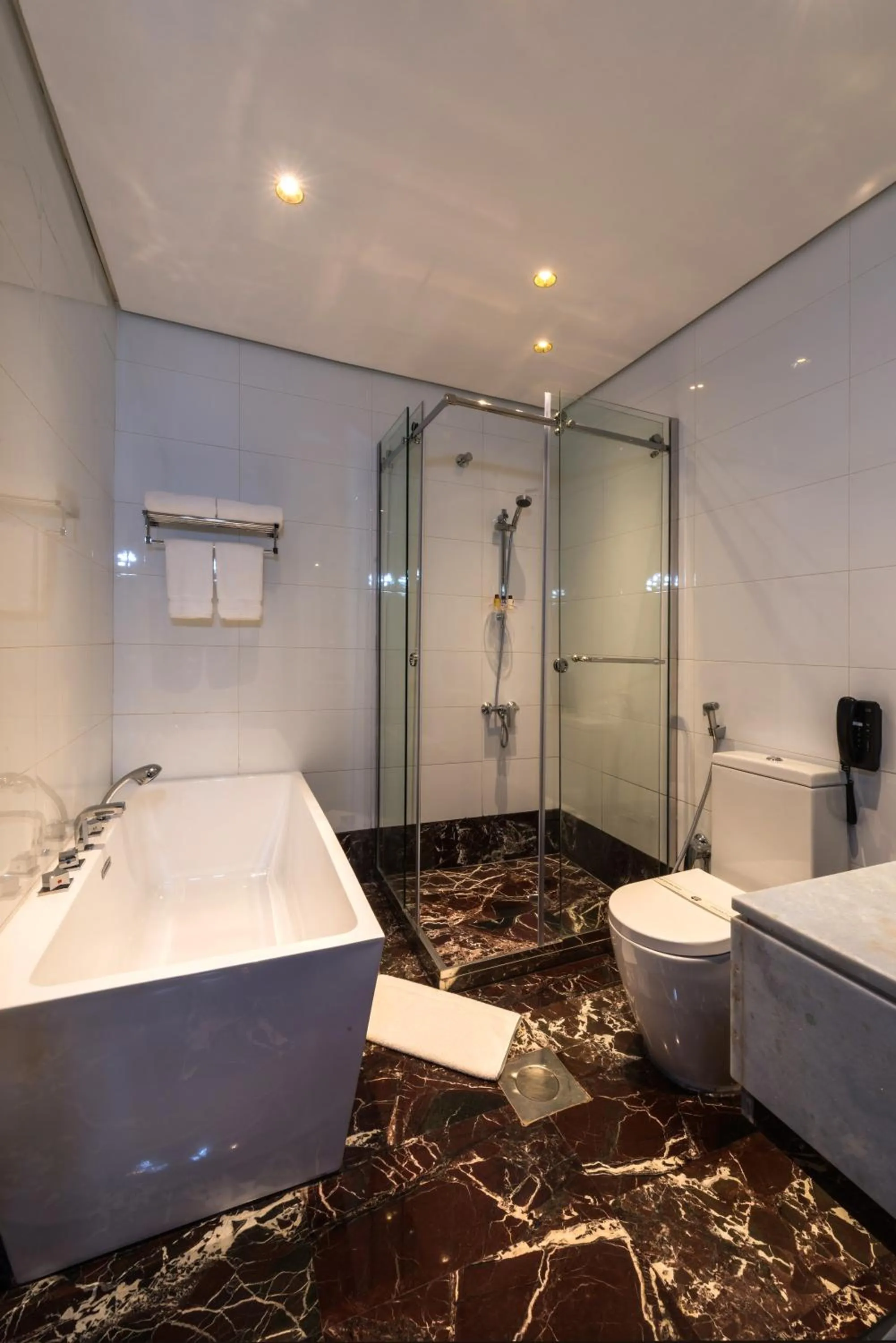 Premium King Bed Room in Braira Al Wezarat