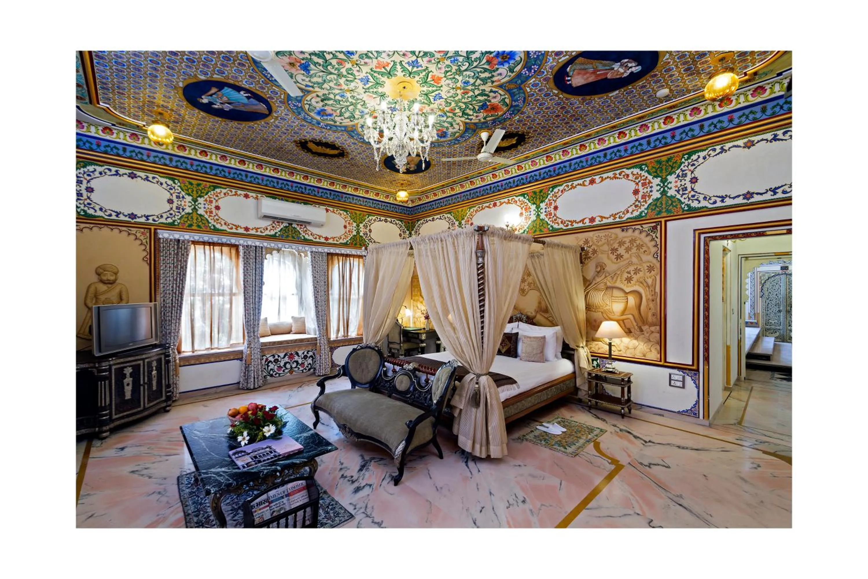 Royal Imperial Suite in Chunda Palace