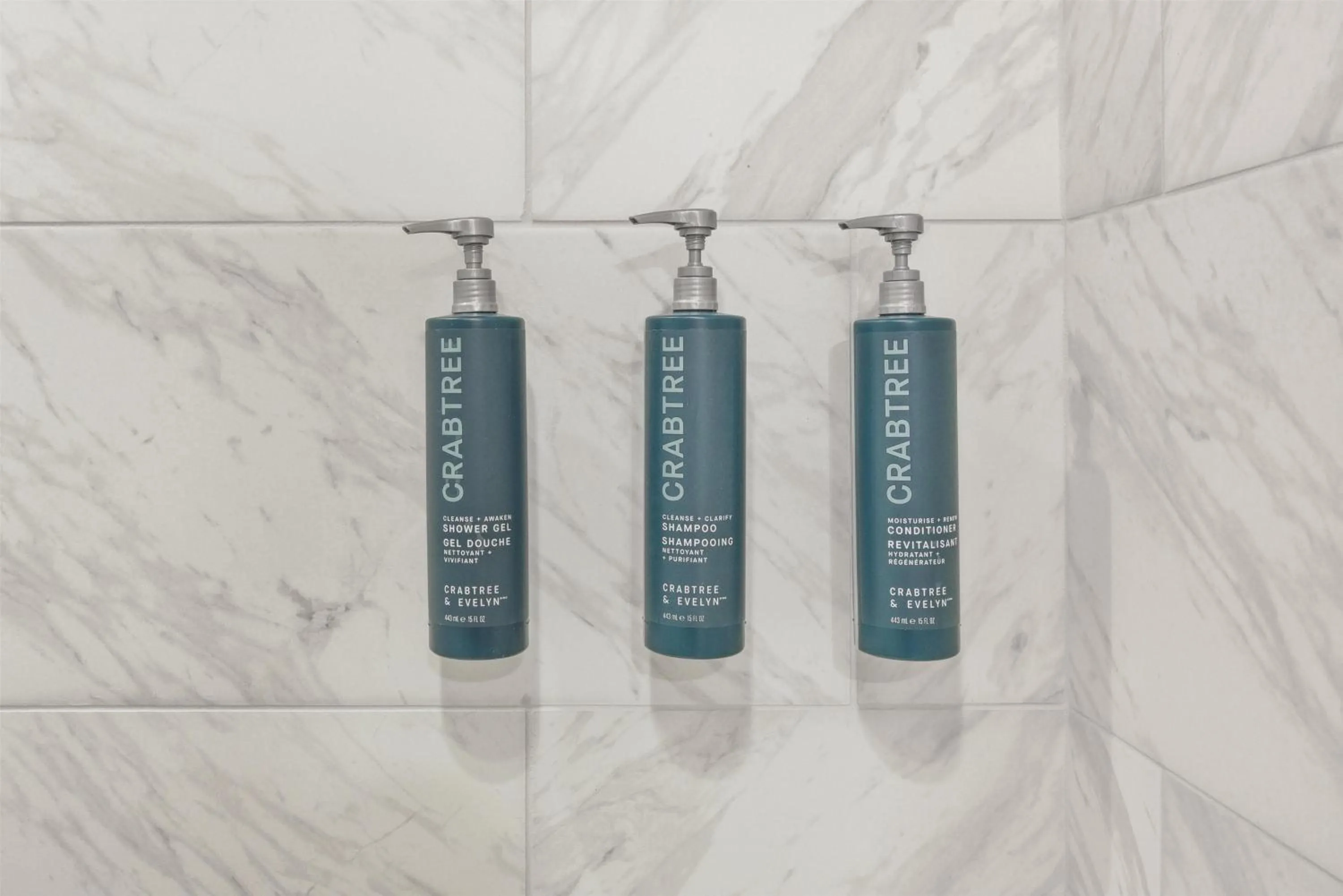 Queen Room with Two Queen Beds and Bath Tub - Disability Access in Capital Hilton