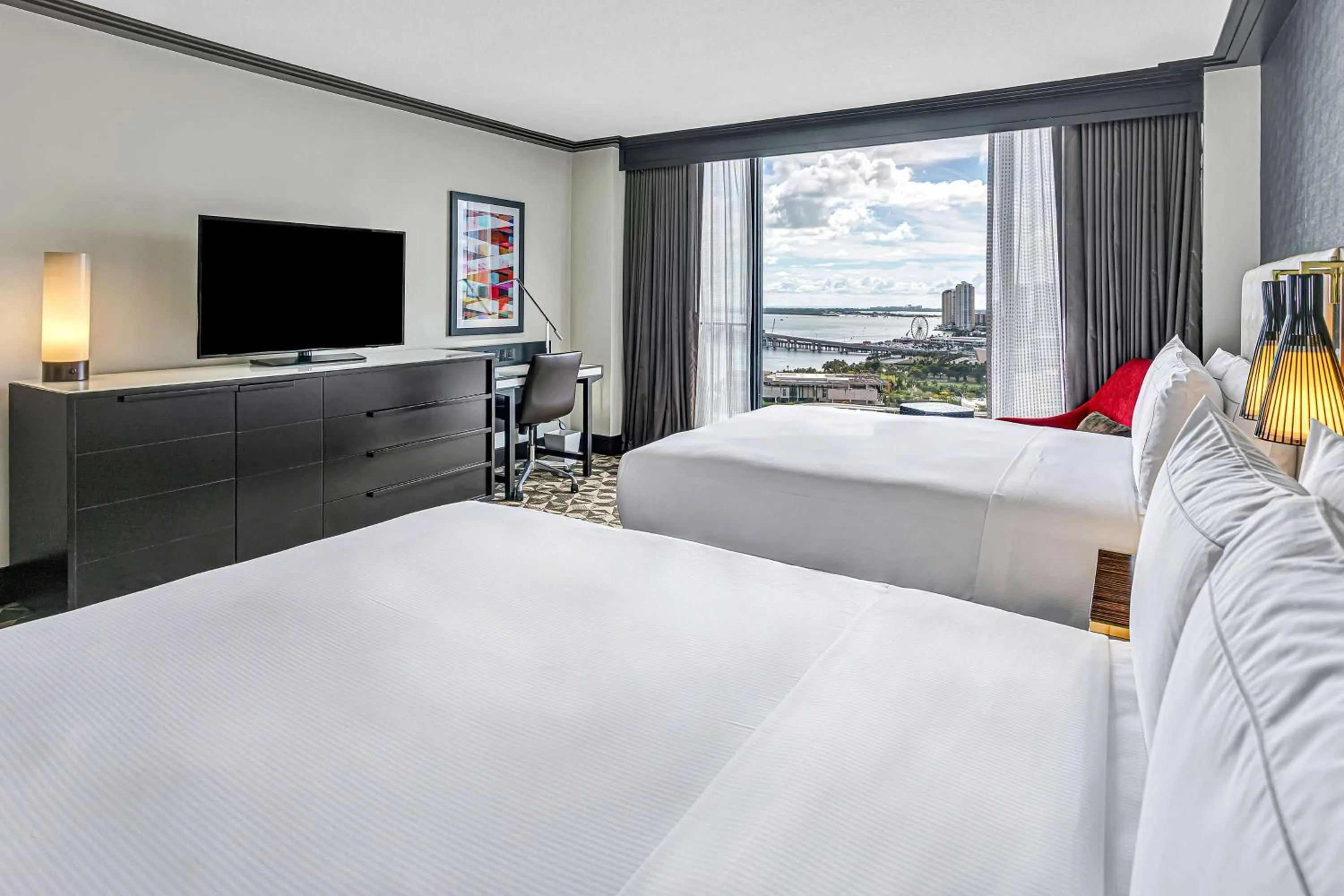 Queen Room with Two Queen Beds and Bay View  in Hilton Miami Downtown