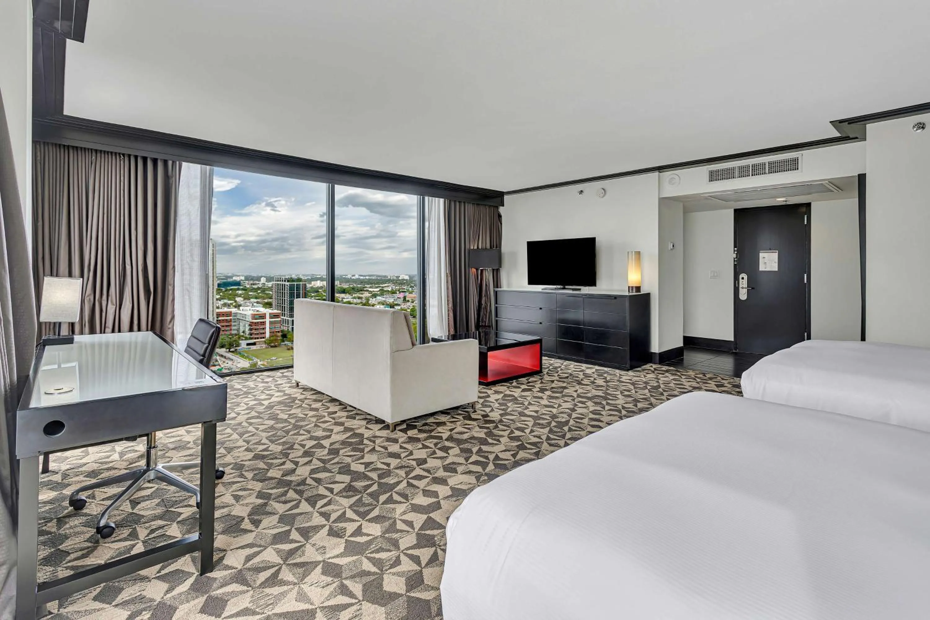 Junior Suite with Two Queen Beds in Hilton Miami Downtown
