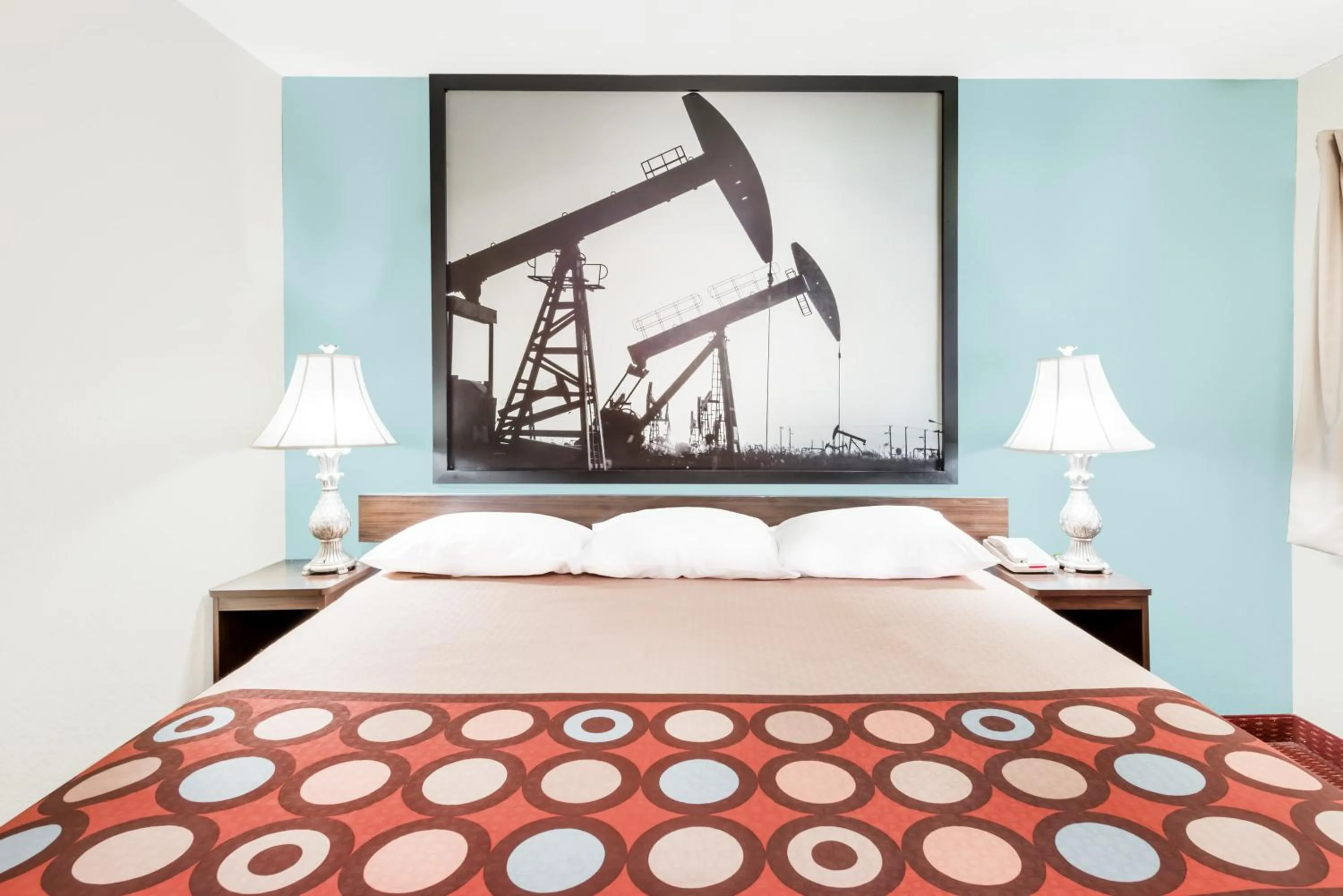 King Room - Mobility Access/Smoking in Super 8 by Wyndham Midwest City OK