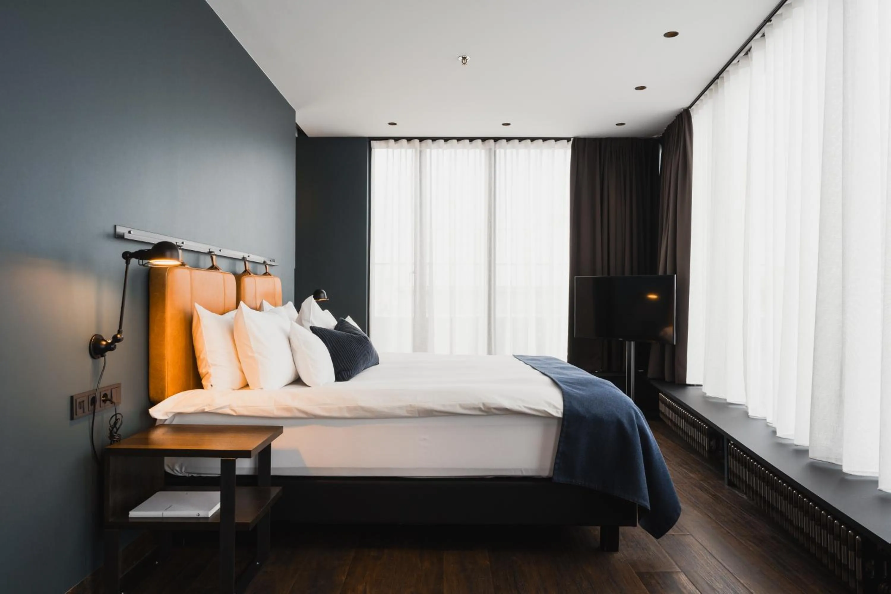 Suite with Harbor View and with Sauna and Gym Access in Exeter Hotel