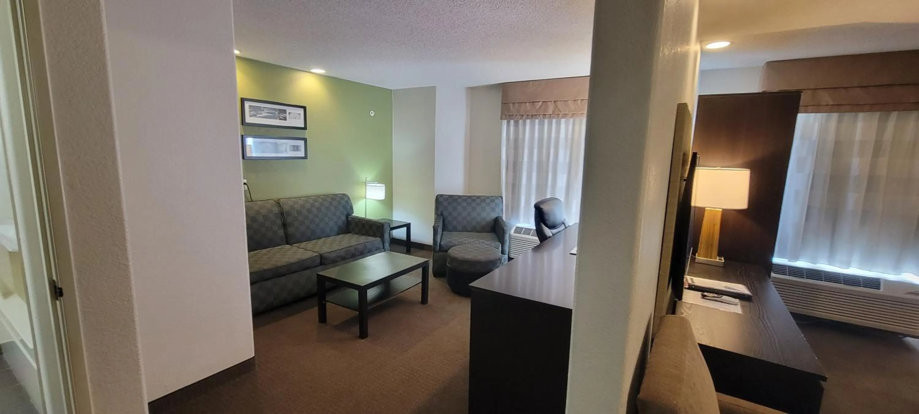 King Studio Suite - Non-Smoking in Baymont by Wyndham Pueblo