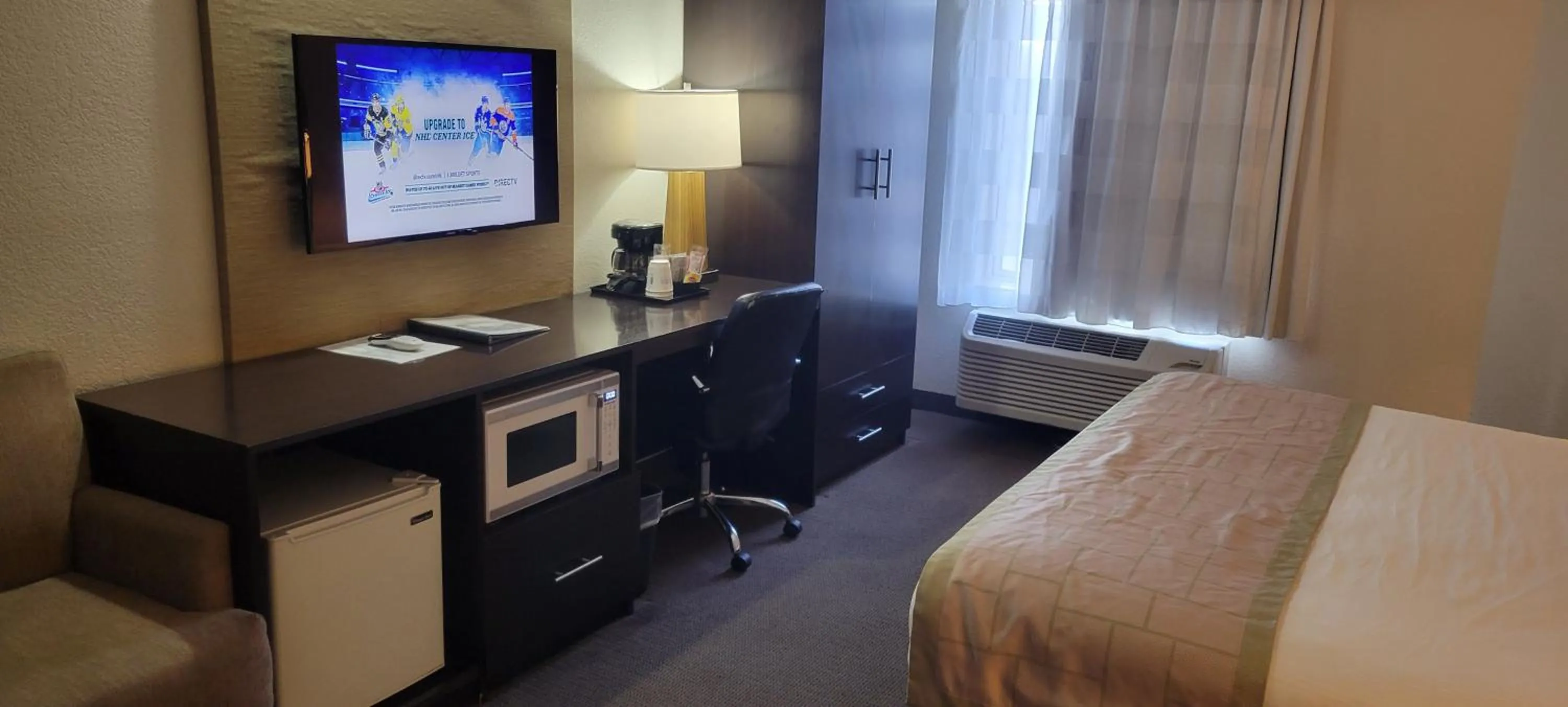 King Room - Non-Smoking in Baymont by Wyndham Pueblo