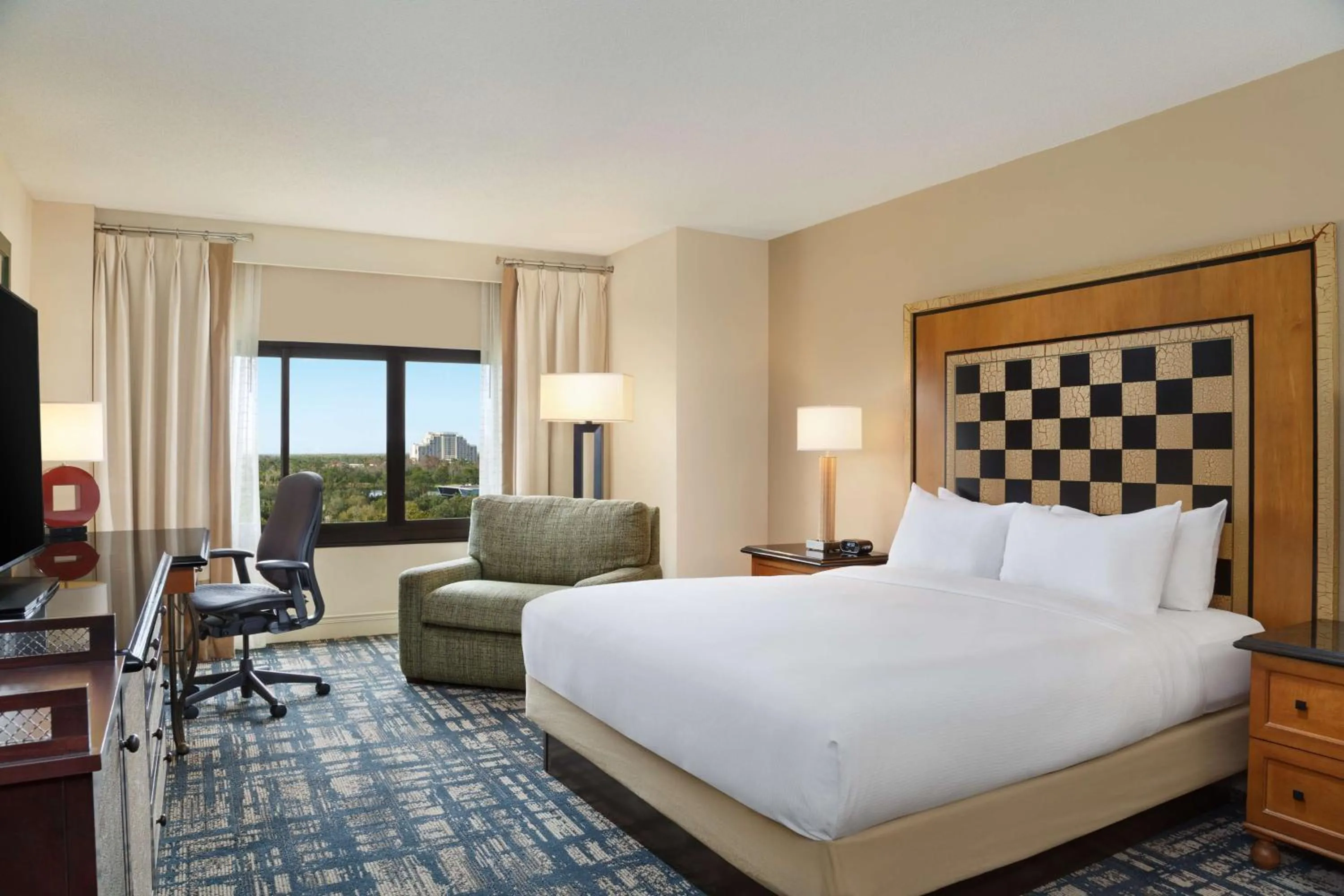 King Room in Hilton Orlando Lake Buena Vista - Disney Springs™ Area