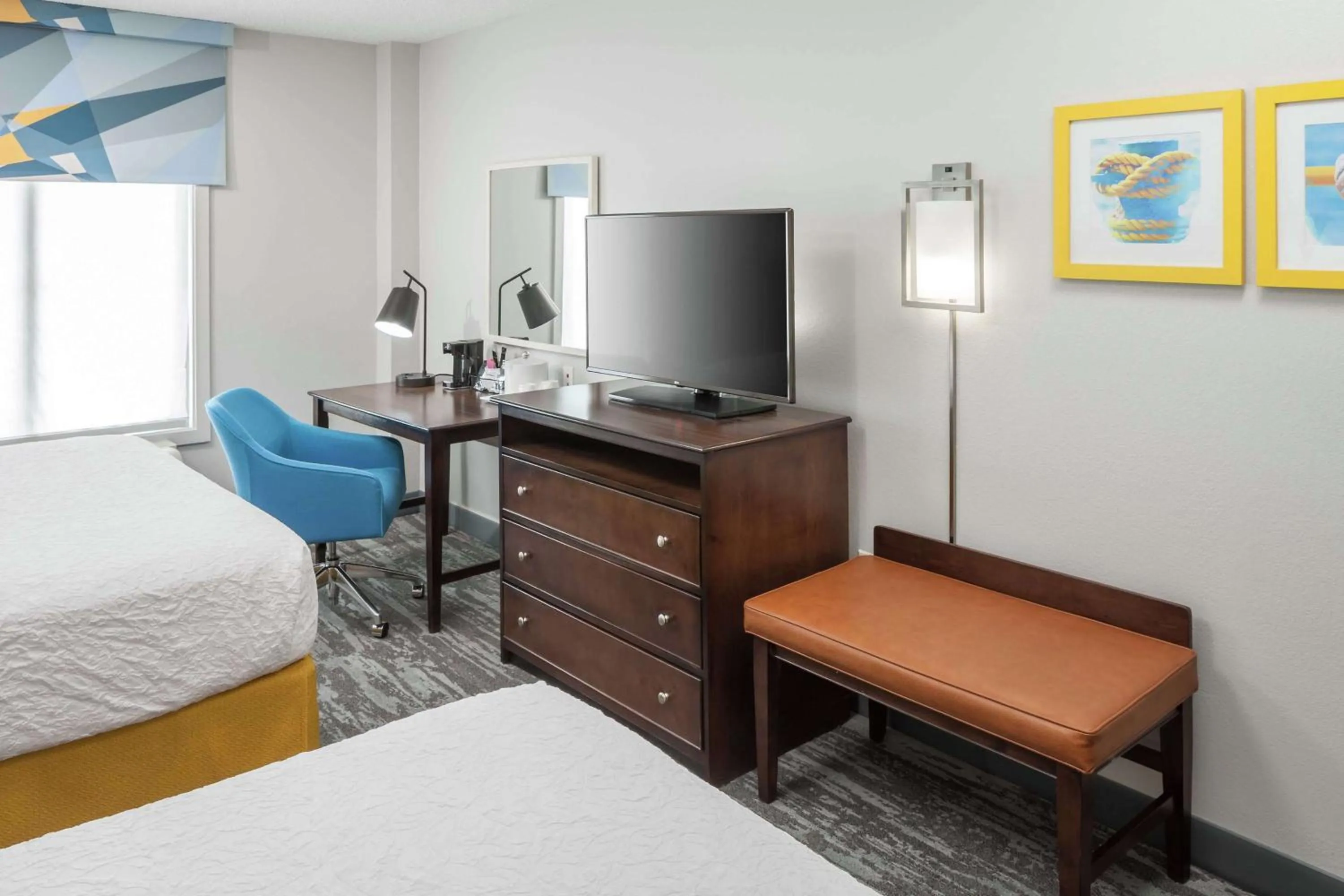 Queen Suite with Sofa Bed in Hampton Inn & Suites Miami-Doral Dolphin Mall