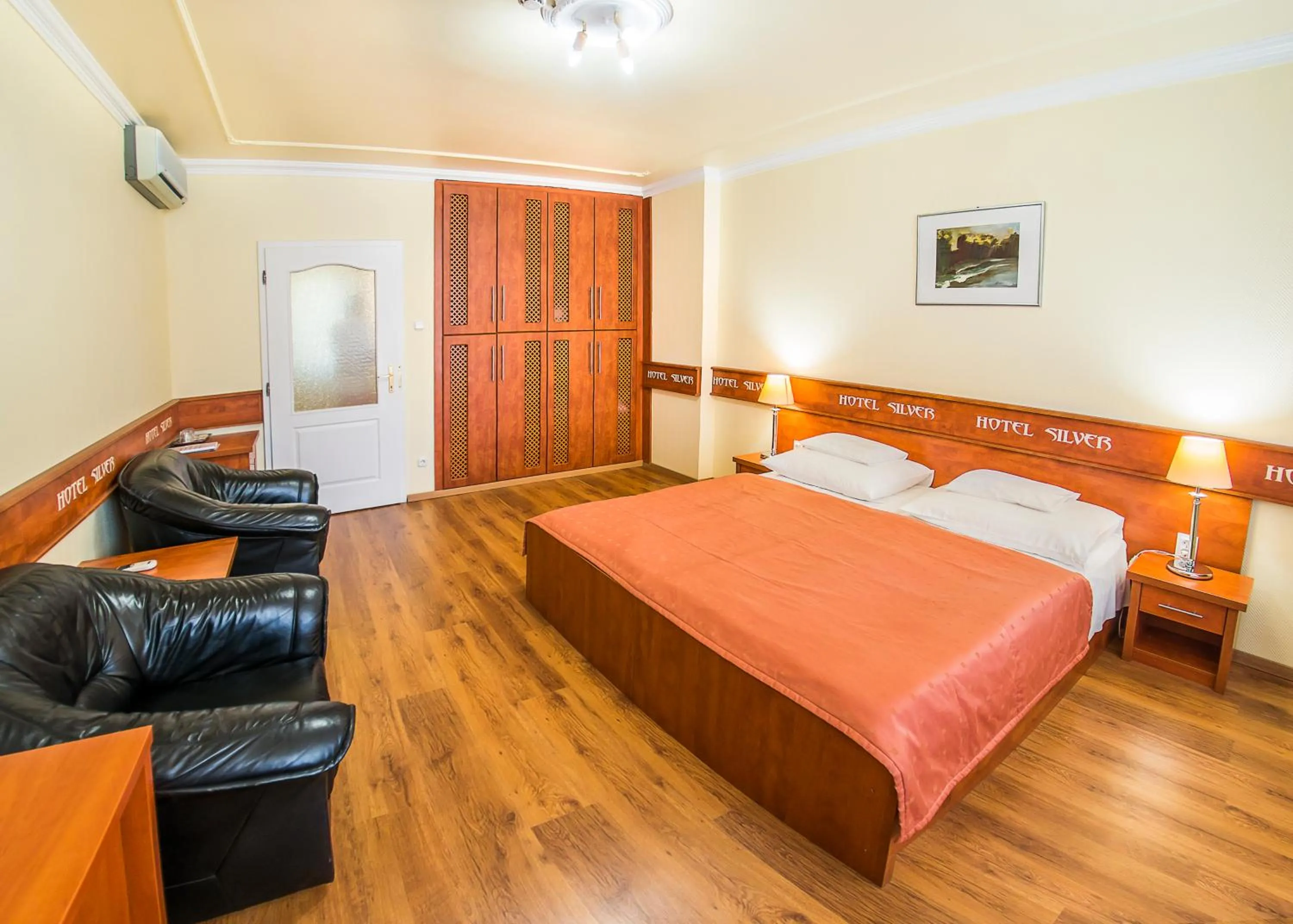 Budget Twin Room - Bio-Comfort Building in Hotel Silver