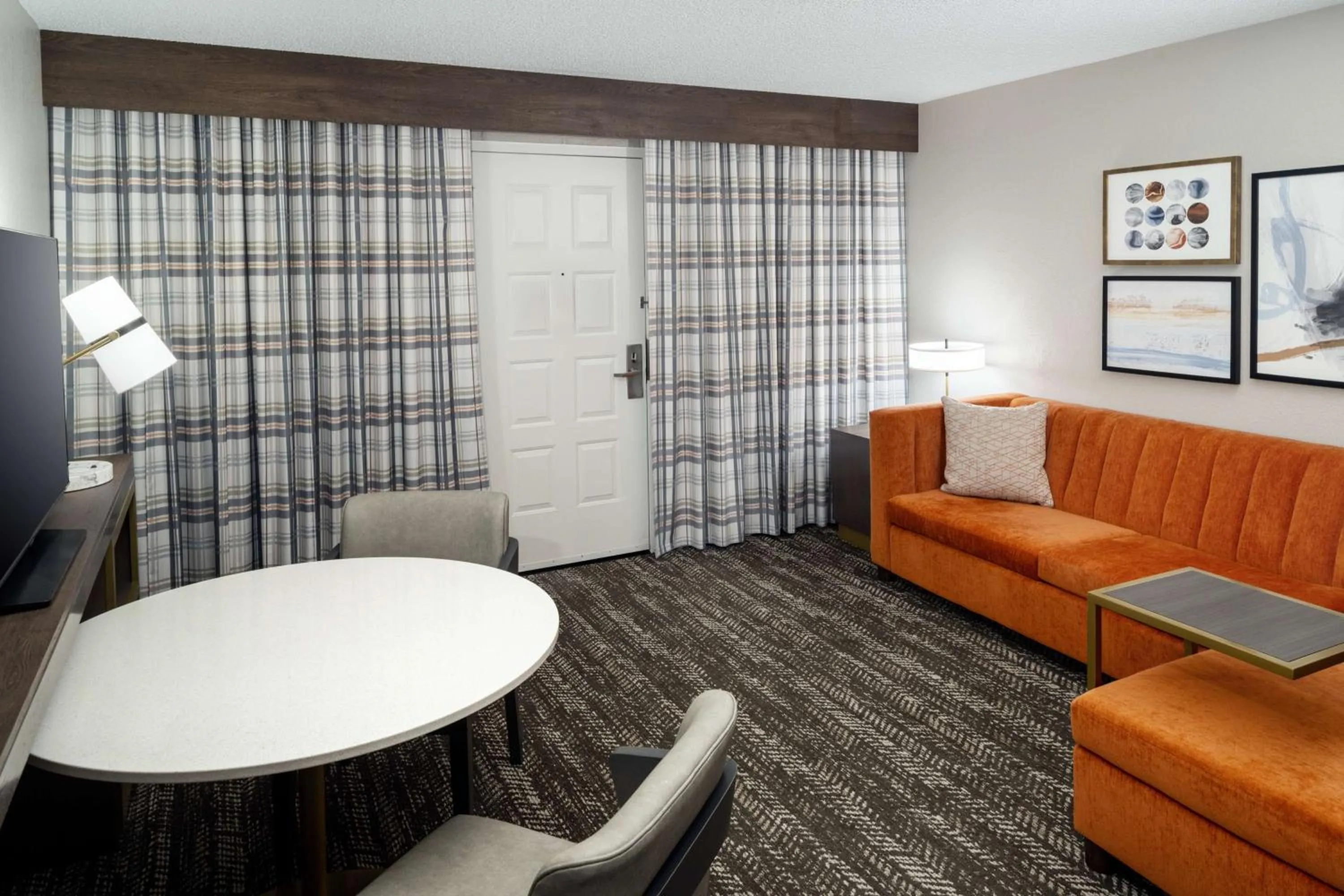 King Suite Disability/Hearing Access with Tub in Embassy Suites by Hilton Orlando North