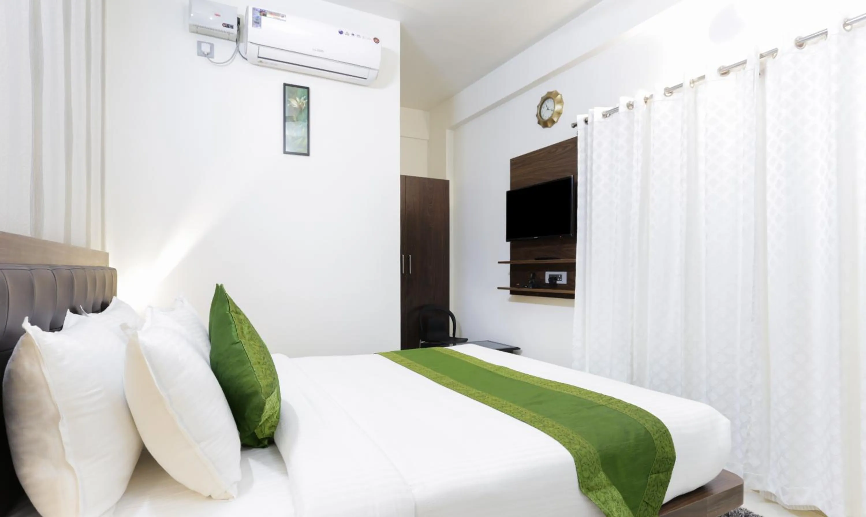 Standard Double Room - single occupancy in Treebo Sandpipers Kushalnagar