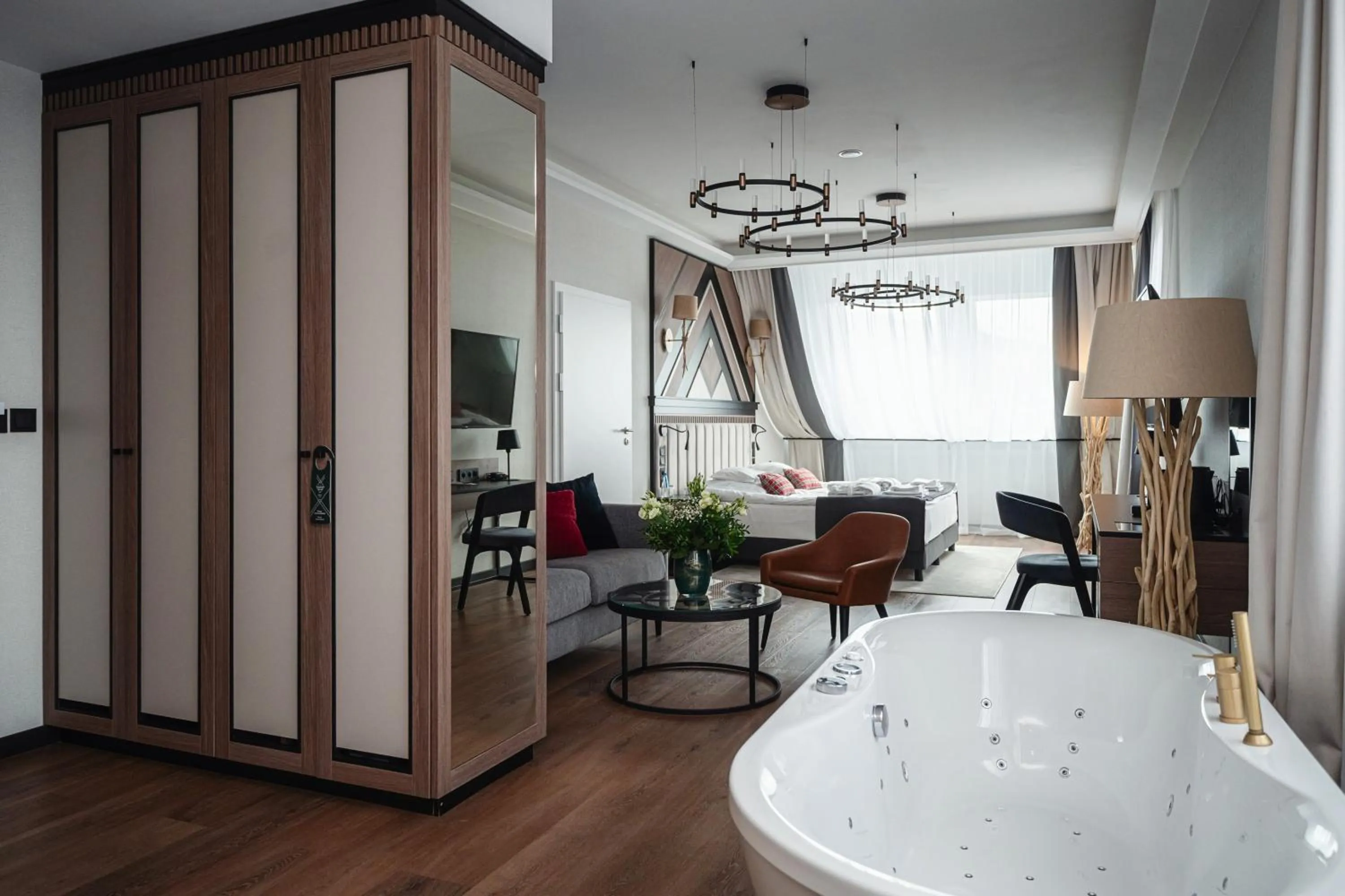 Executive Apartment with jacuzzi and Mountain View in Rysy Boutique Hotel