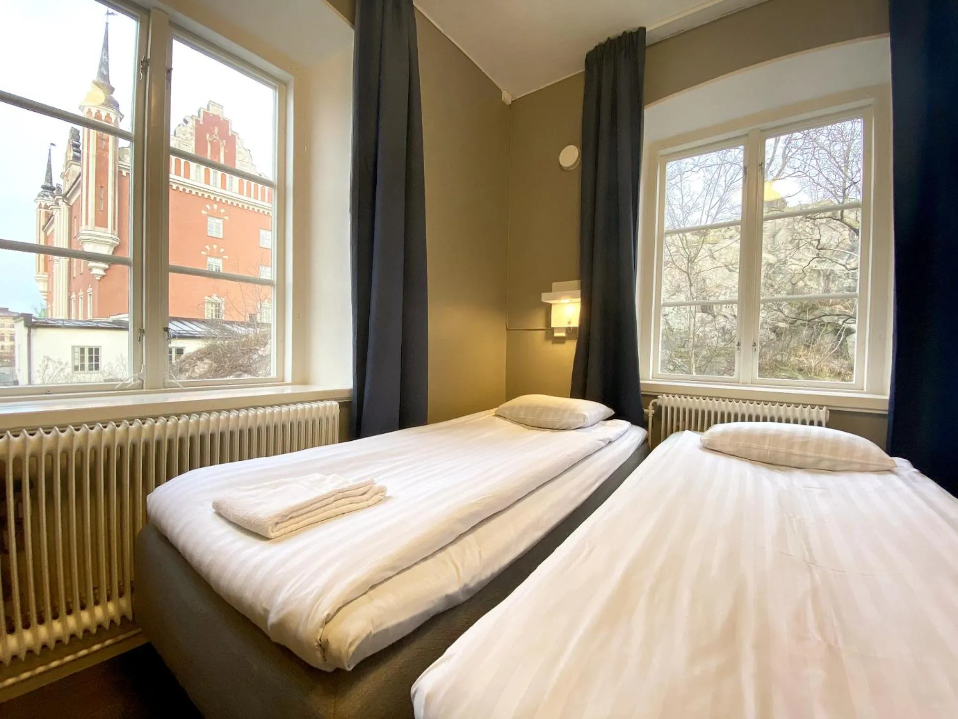 Twin Room with Shared Bathroom in STF Stockholm Skeppsholmen Vandrarhem