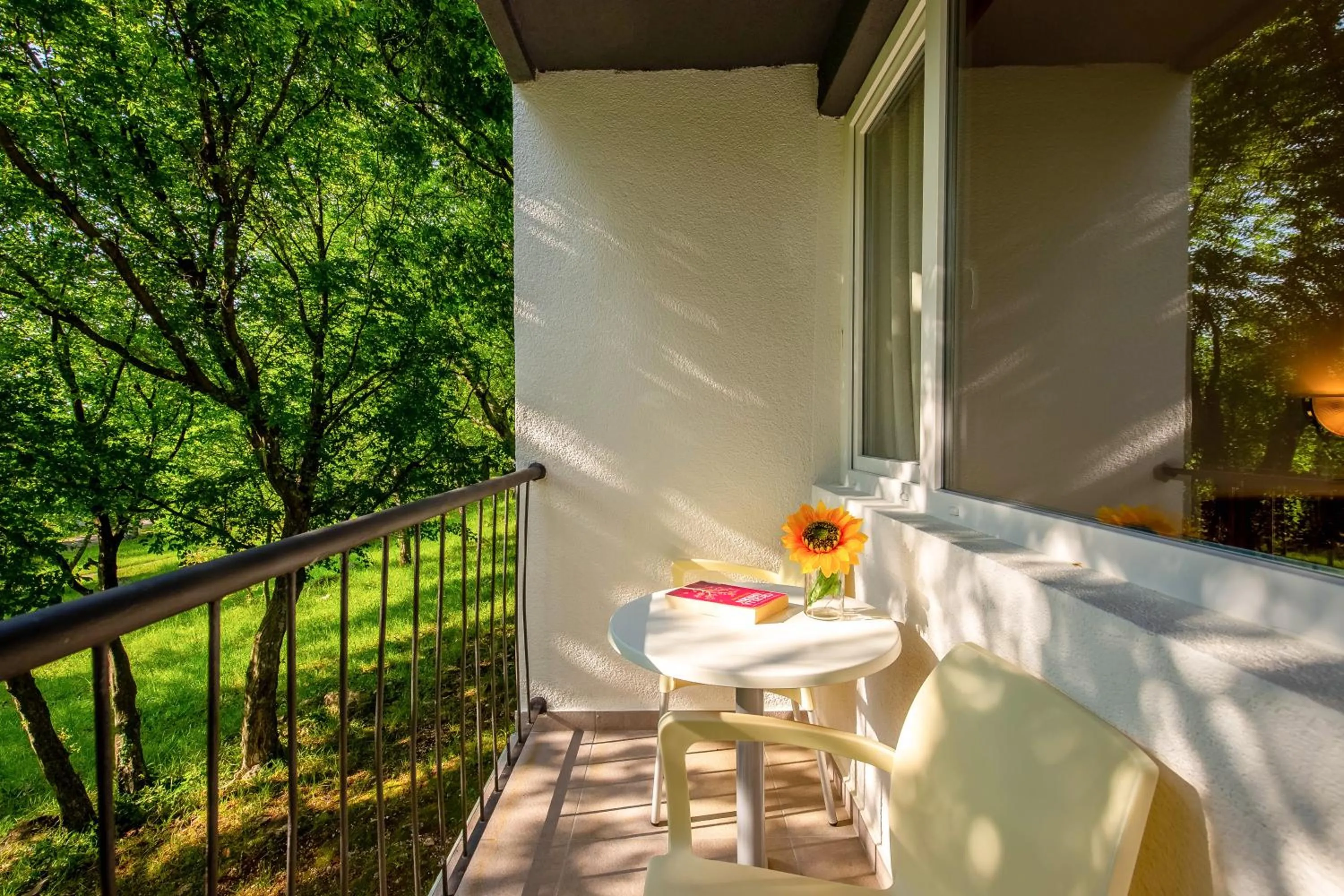 Standard Twin room with Sea Side View and Balcony - single occupancy in Holiday Resort Kačjak