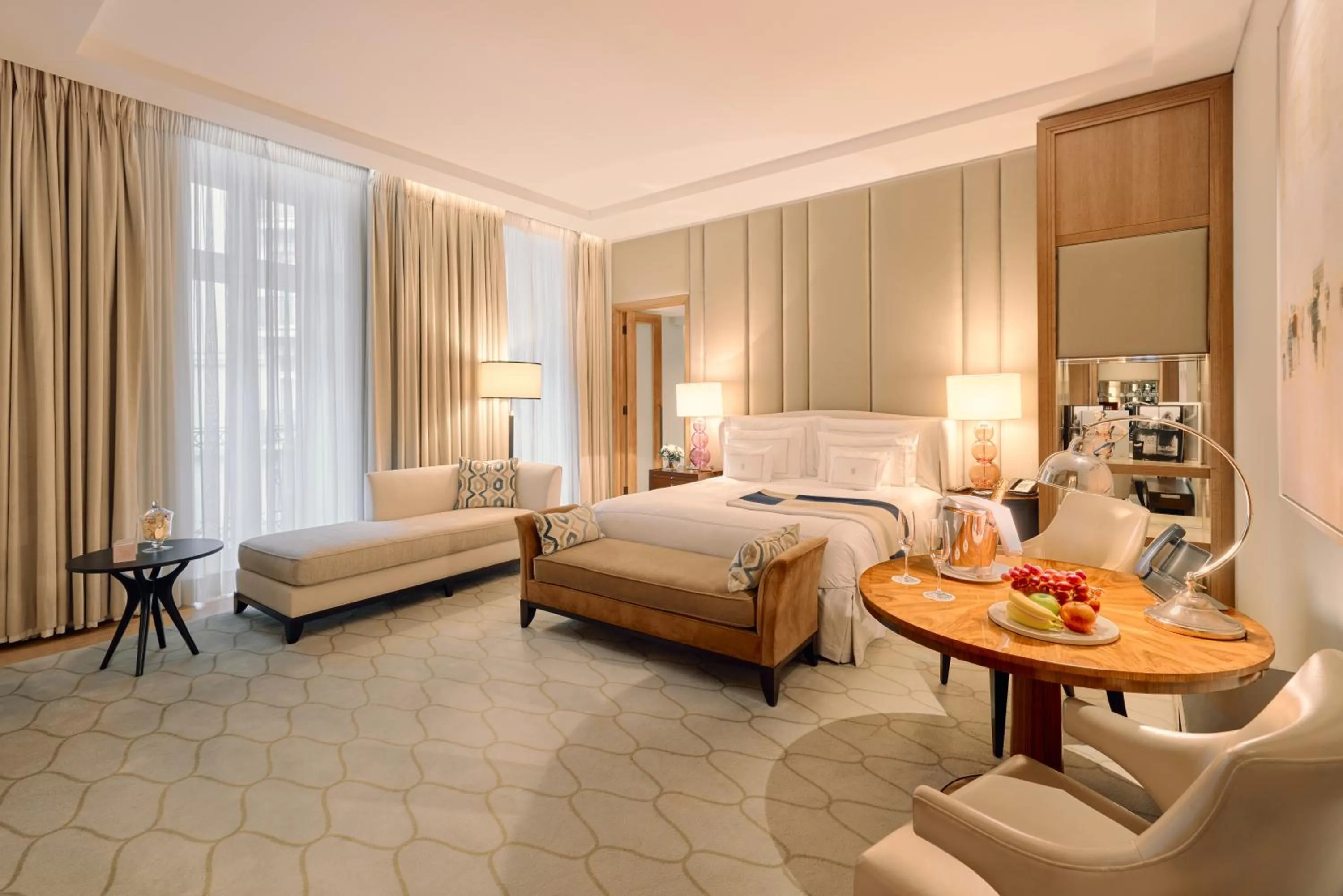 Suite in Corinthia London