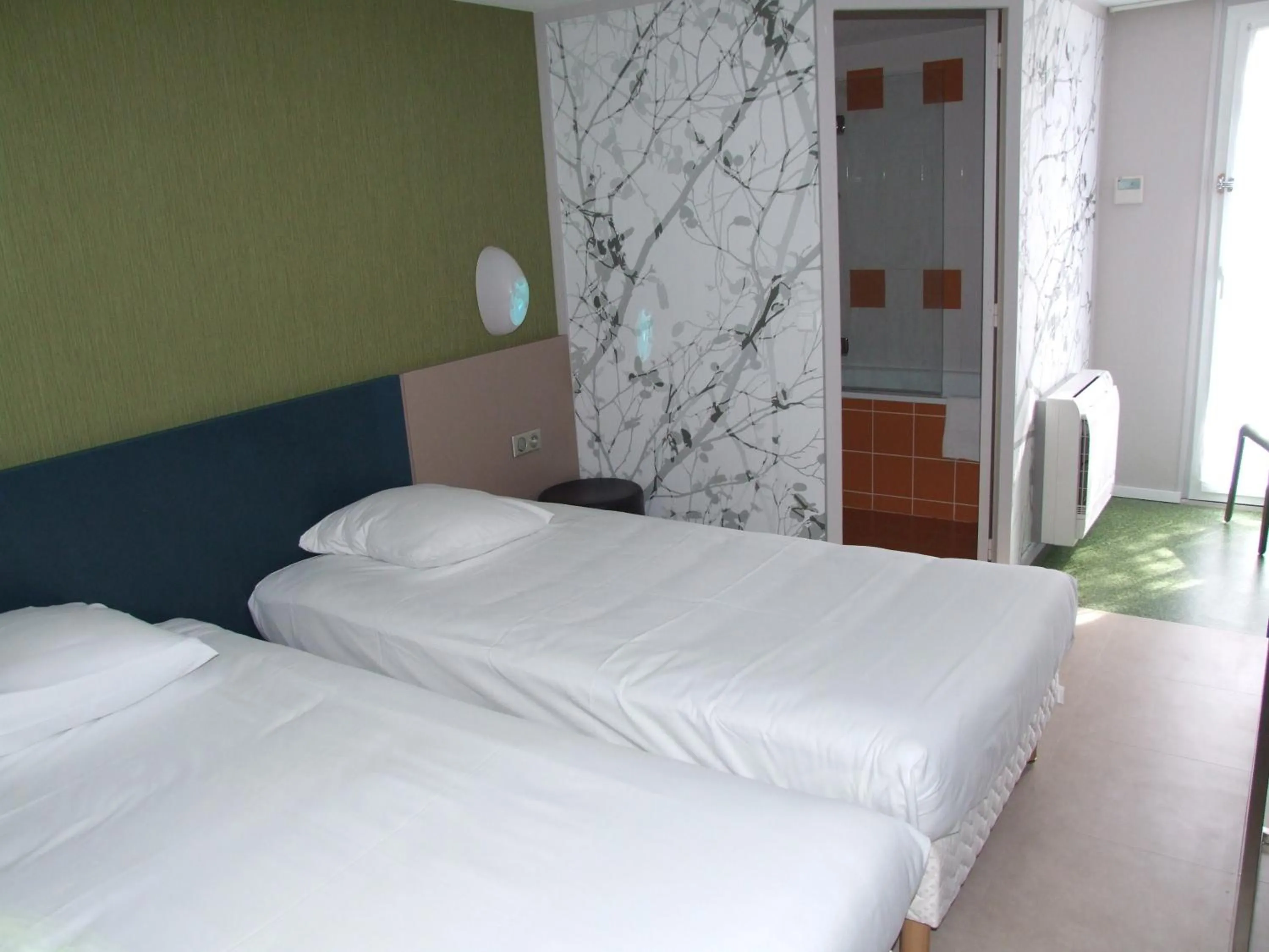 Standard Twin Room in ibis Styles Périgueux Trélissac
