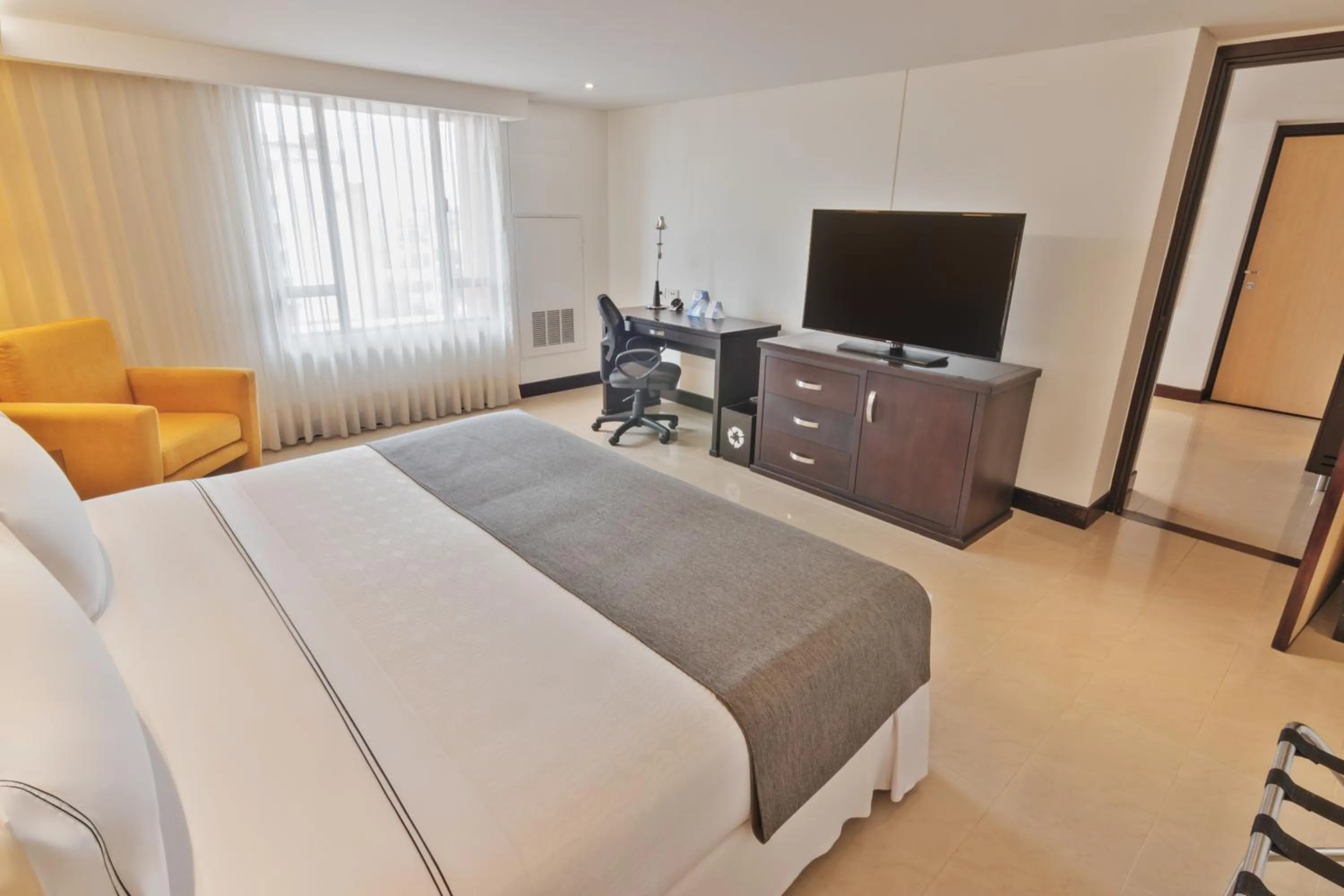 Suite Room - single occupancy in Sonesta Hotel Cali