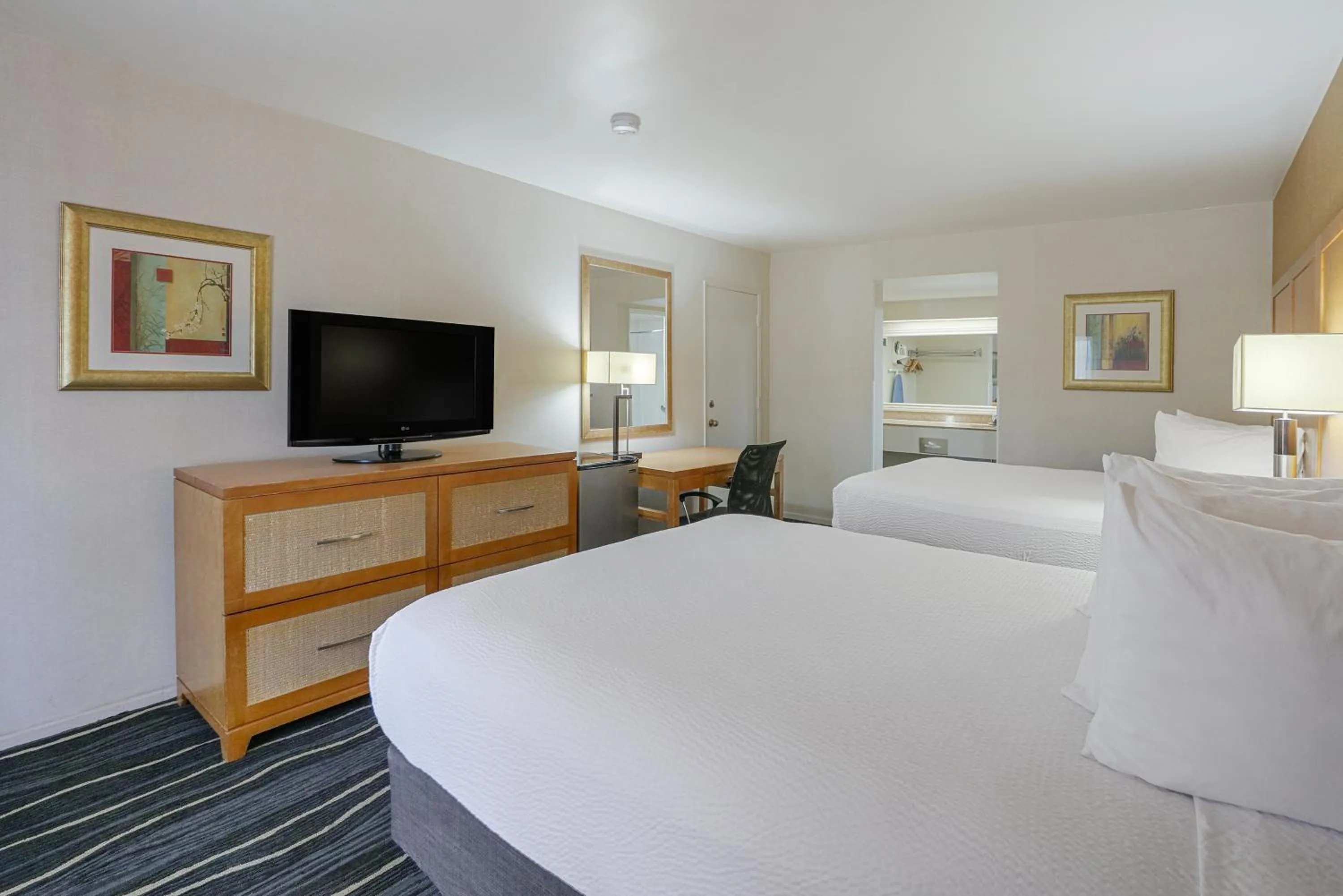 Queen Room with Two Queen Beds - Non-Smoking in Ramada by Wyndham Costa Mesa/Newport Beach