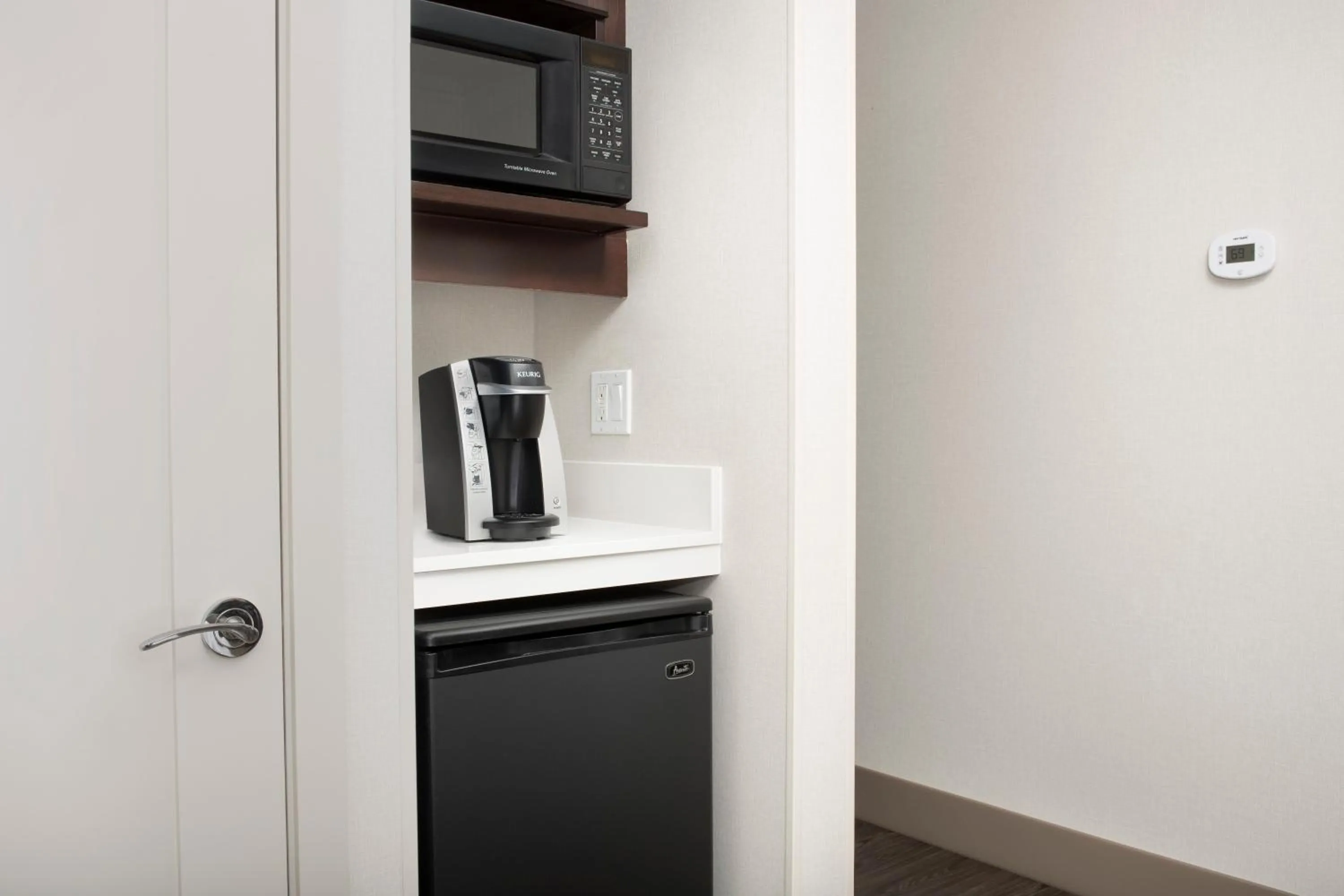 Standard Room with Two Queen Beds in Holiday Inn Express Puyallup by IHG