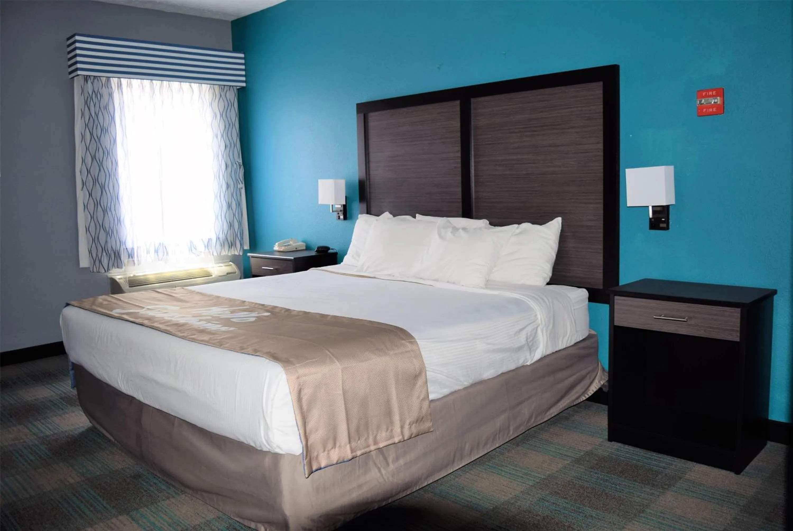 King Room - Disability Access in Days Inn by Wyndham Montgomery