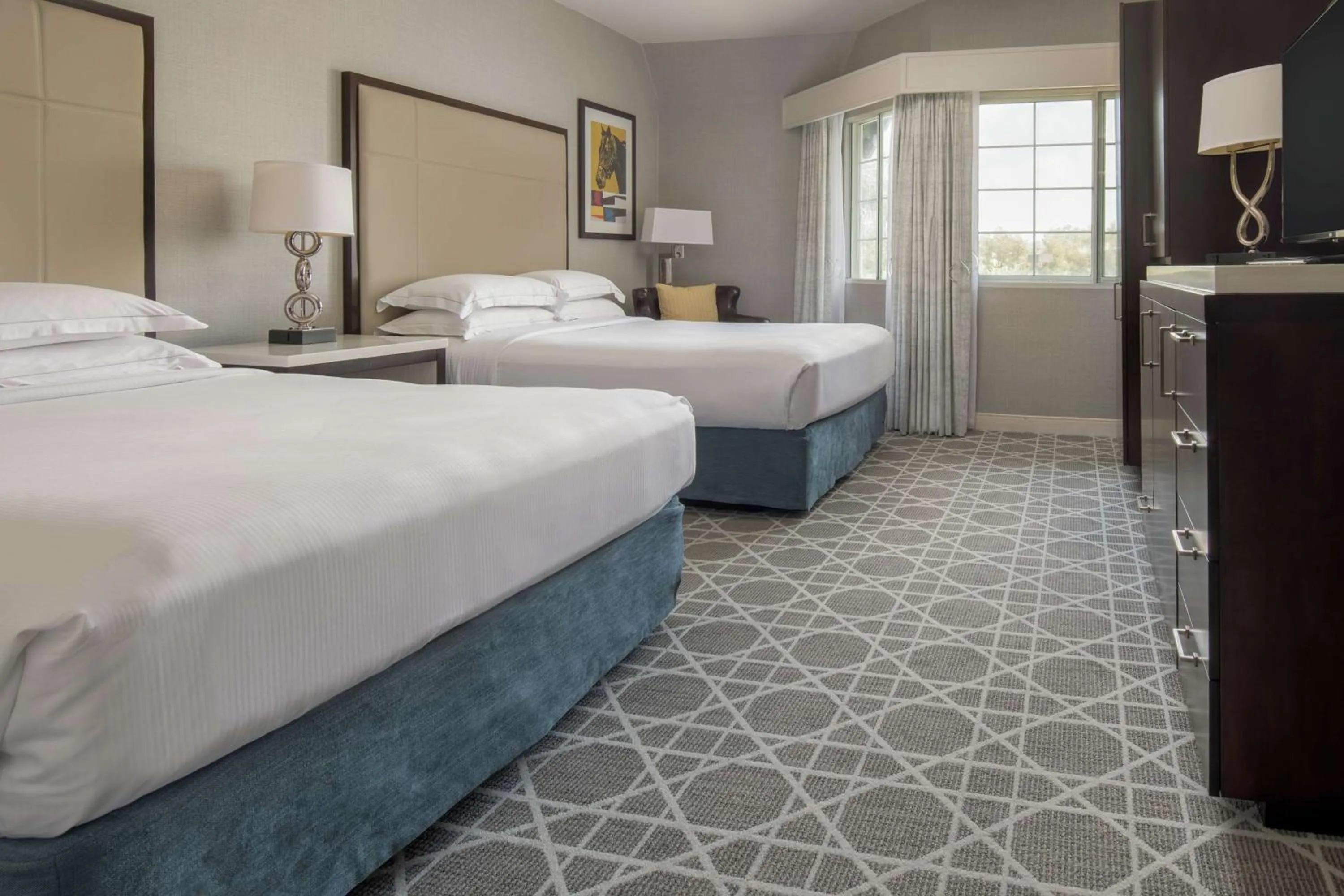 Queen Room with Two Queen Beds and Bath Tub - Mobility Accessible in Hilton San Diego/Del Mar