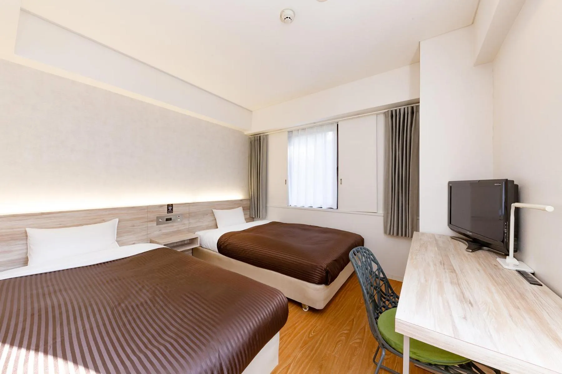 Superior Twin Room - Non-Smoking in The OneFive Fukuoka Tenjin